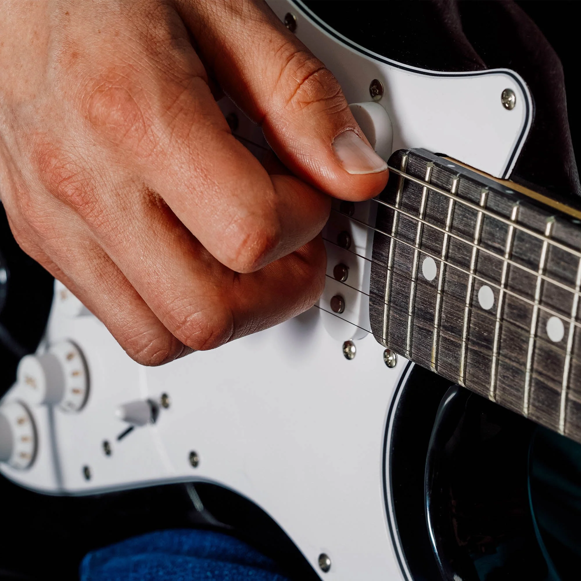 3rd Avenue Electric Guitar Starter Pack - Black - Image 6