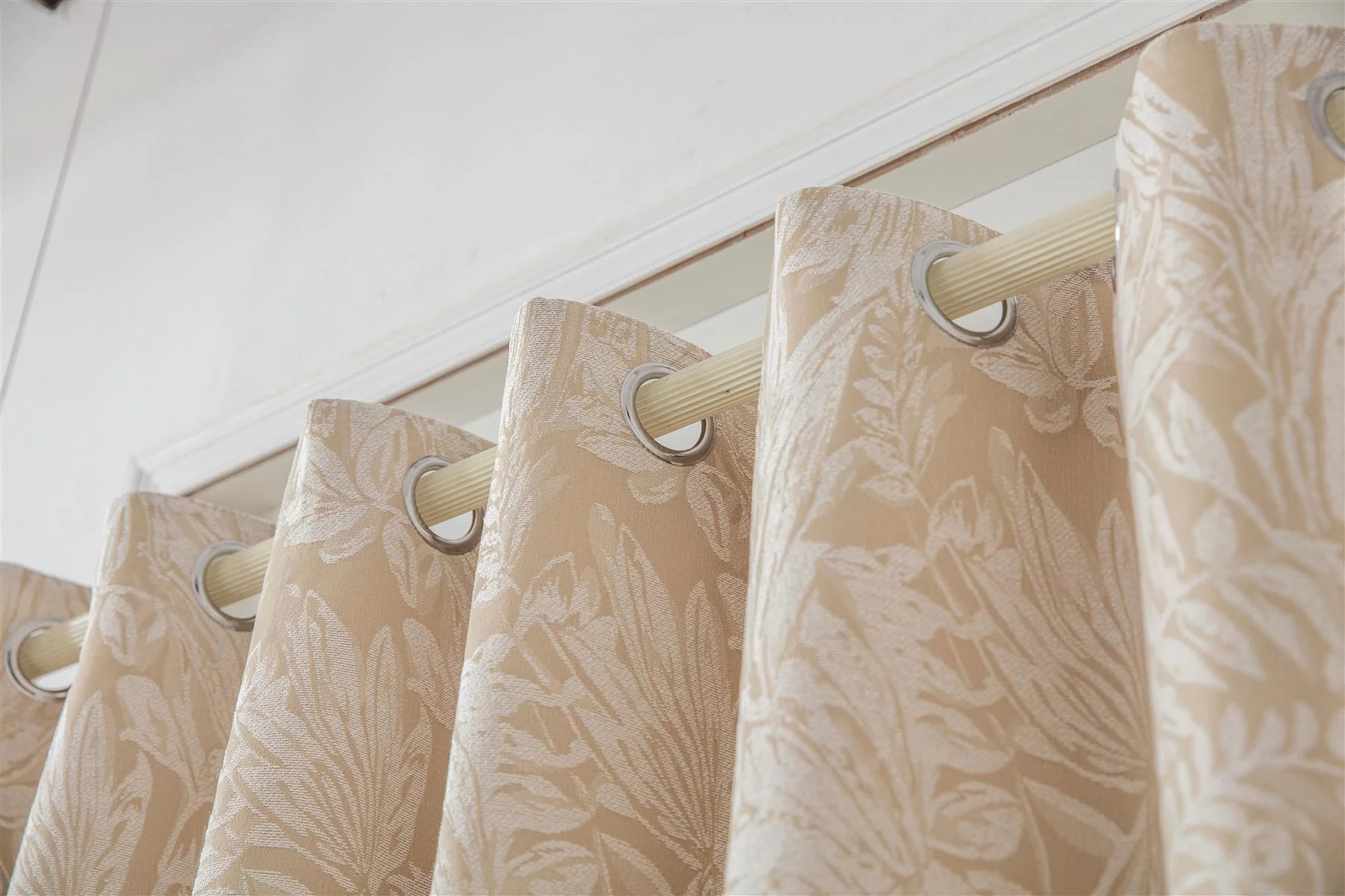 Botanic Chenille Jacquard Lined Ring Top Curtains - Image 3