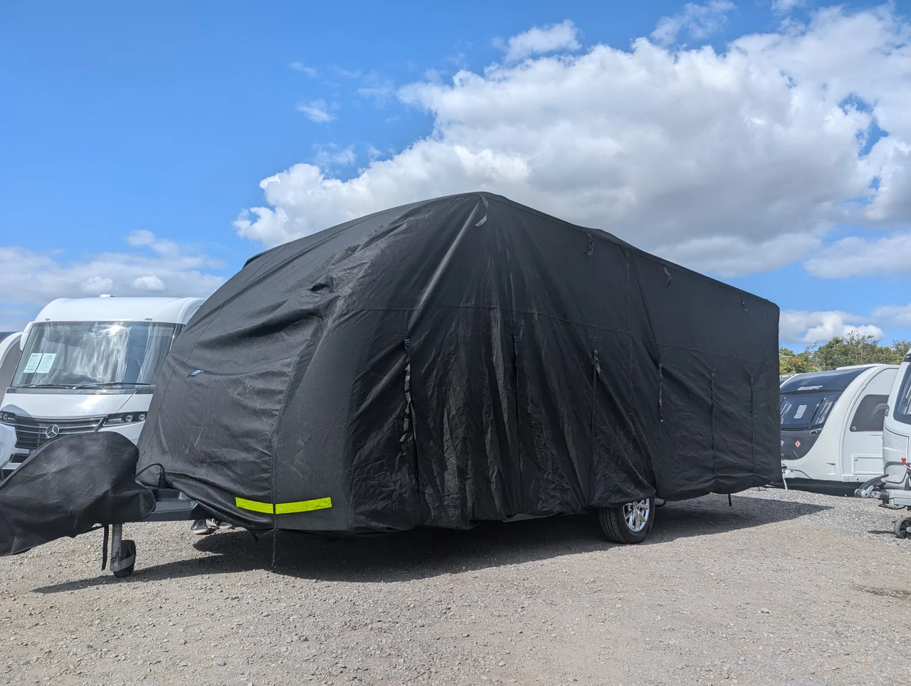 Breathable Waterproof 4Ply Caravan Cover with Free Hitch Cover Black 21-23ft - Image 4