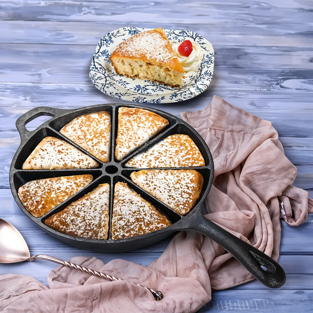 Breeins Non-stick 8-section Cast Iron Cornbread Pan - Image 3