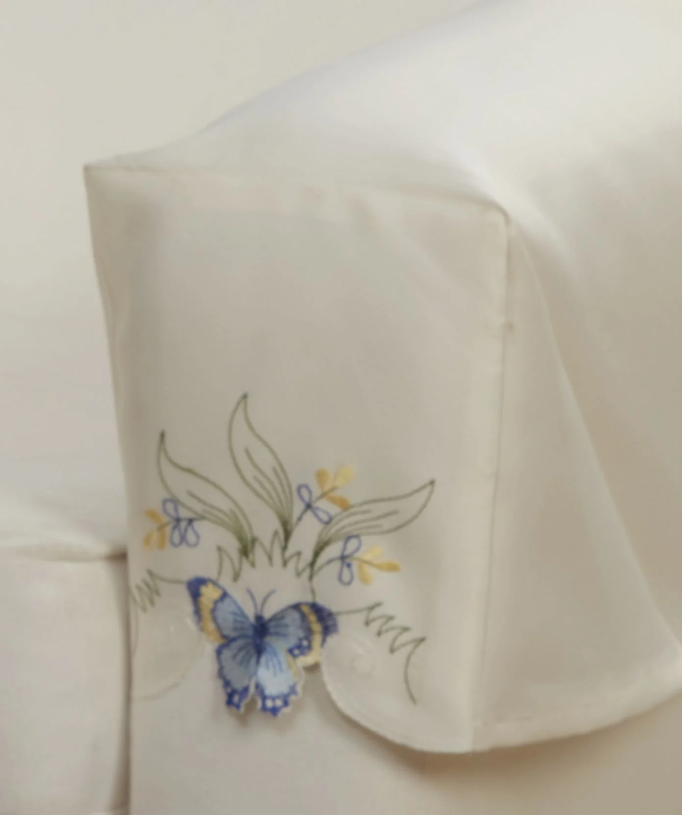 Butterfly Embroidered Arm Caps - Image 3