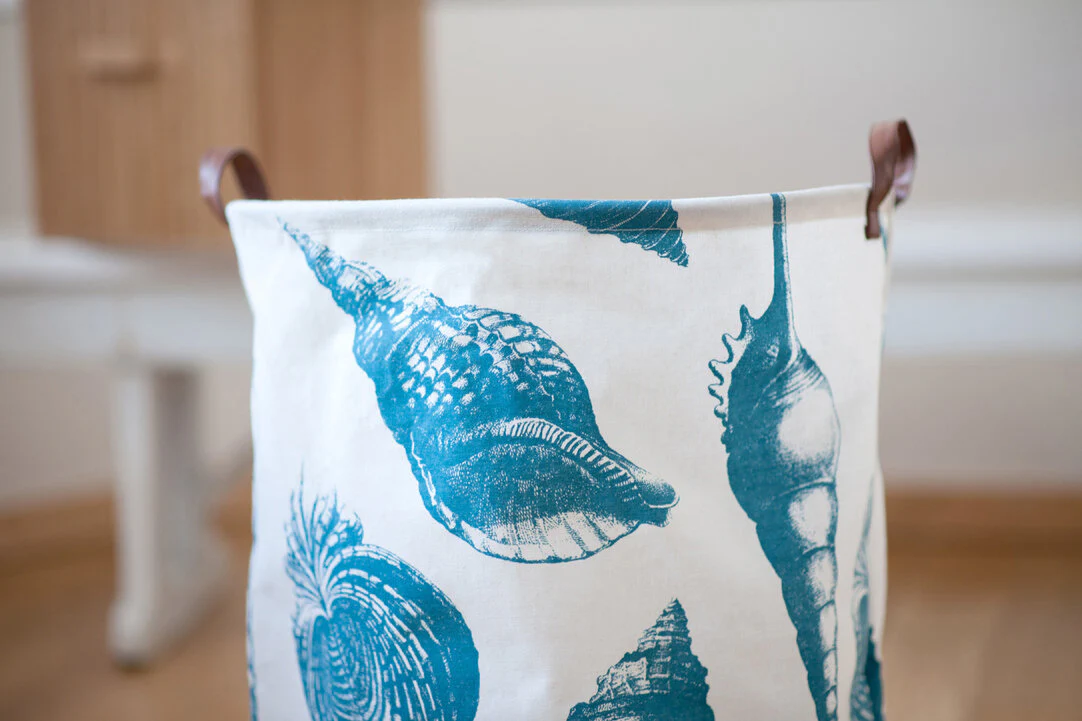 Echo Blue And White Laundry Bag - Image 2