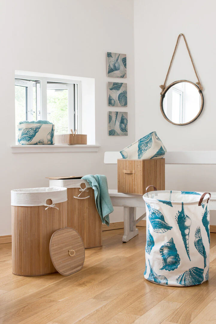 Echo Blue And White Laundry Bag - Image 3
