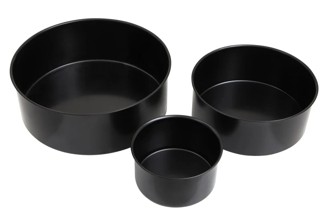 From Scratch Set Of Three Round Cake Tins - Image 3