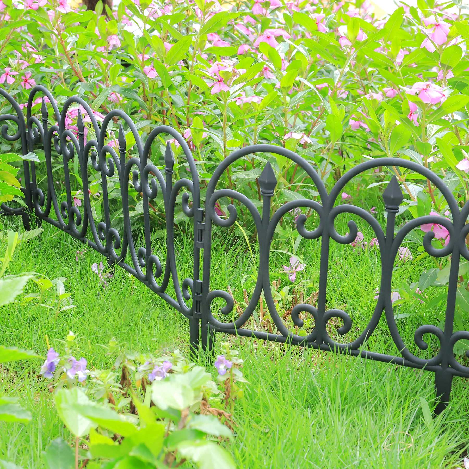 Garden Sanctuary 6pcs Outdoor Picket Fence Decorative Garden Border Edging - Image 2