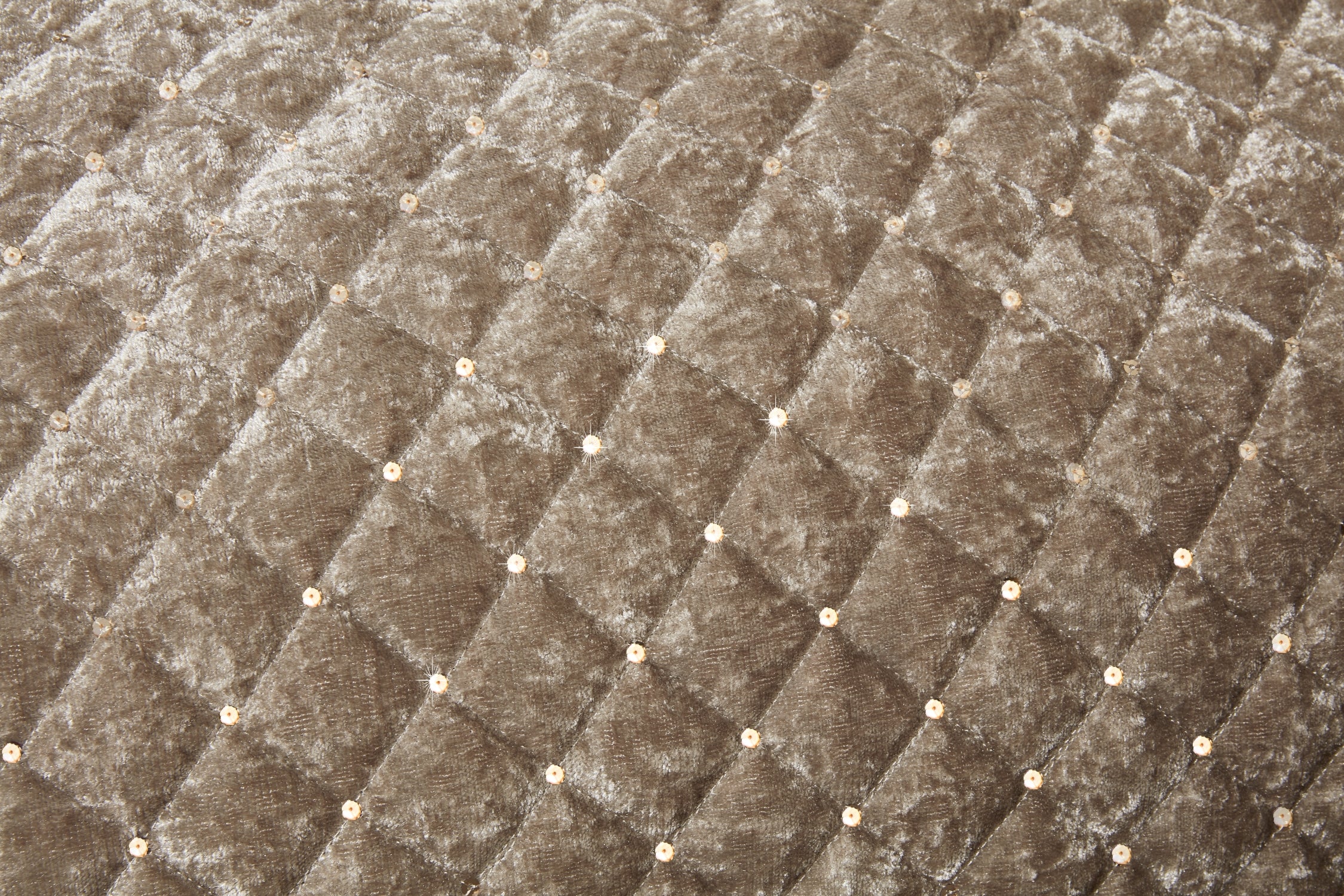 Glamour - Quilted Sequin Velvet Bedspread Set in Mink - Image 4