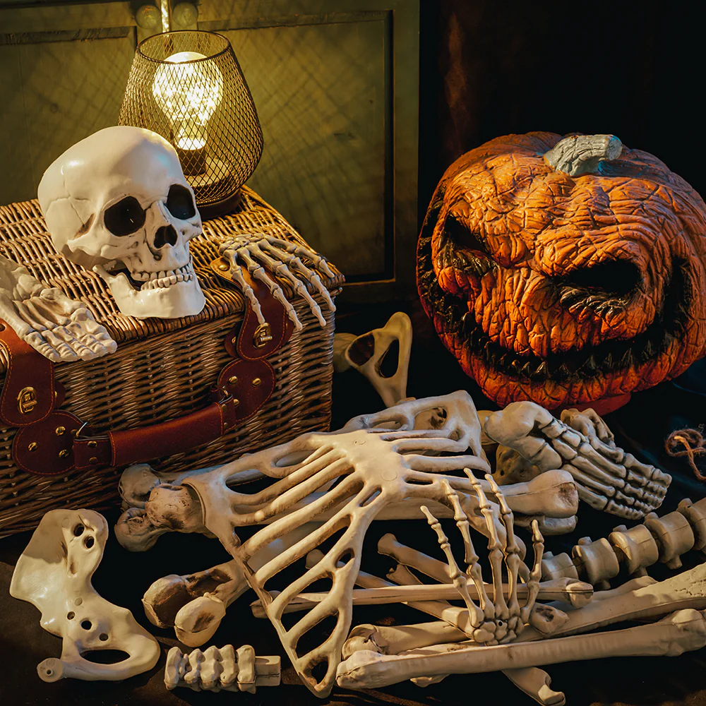 Halloween Realistic Skull and Bone Skeleton Decoration Kit