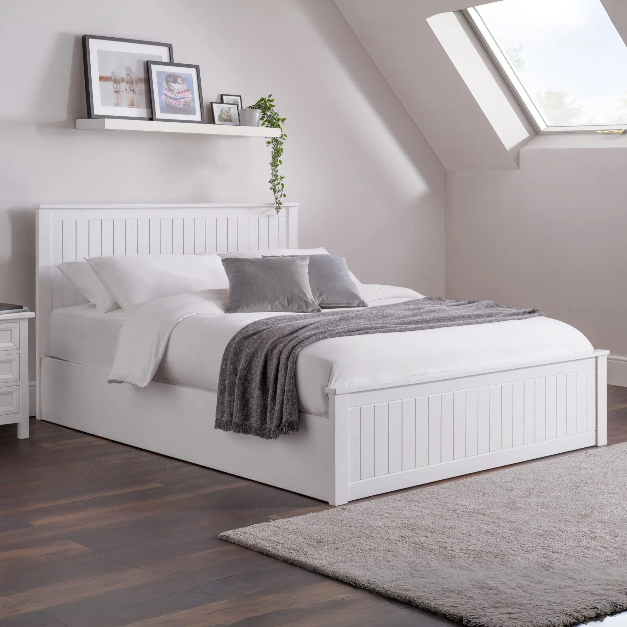 HARBOR OTTOMAN BED - SURF WHITE