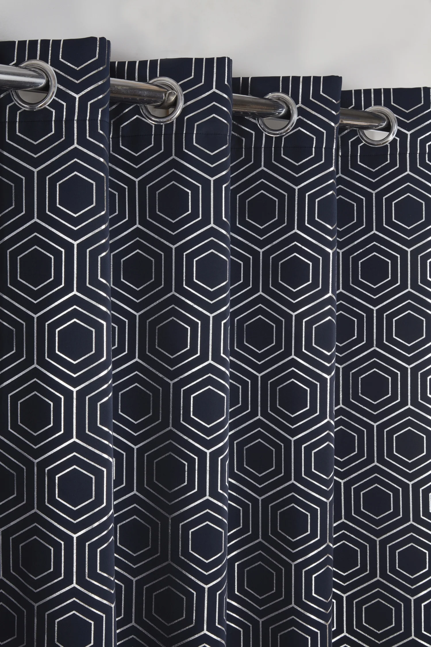 Hartford - Woven Thermal Blackout Eyelet Curtains in Navy 90 x Drop 72" (228 x 183cm) - Image 2