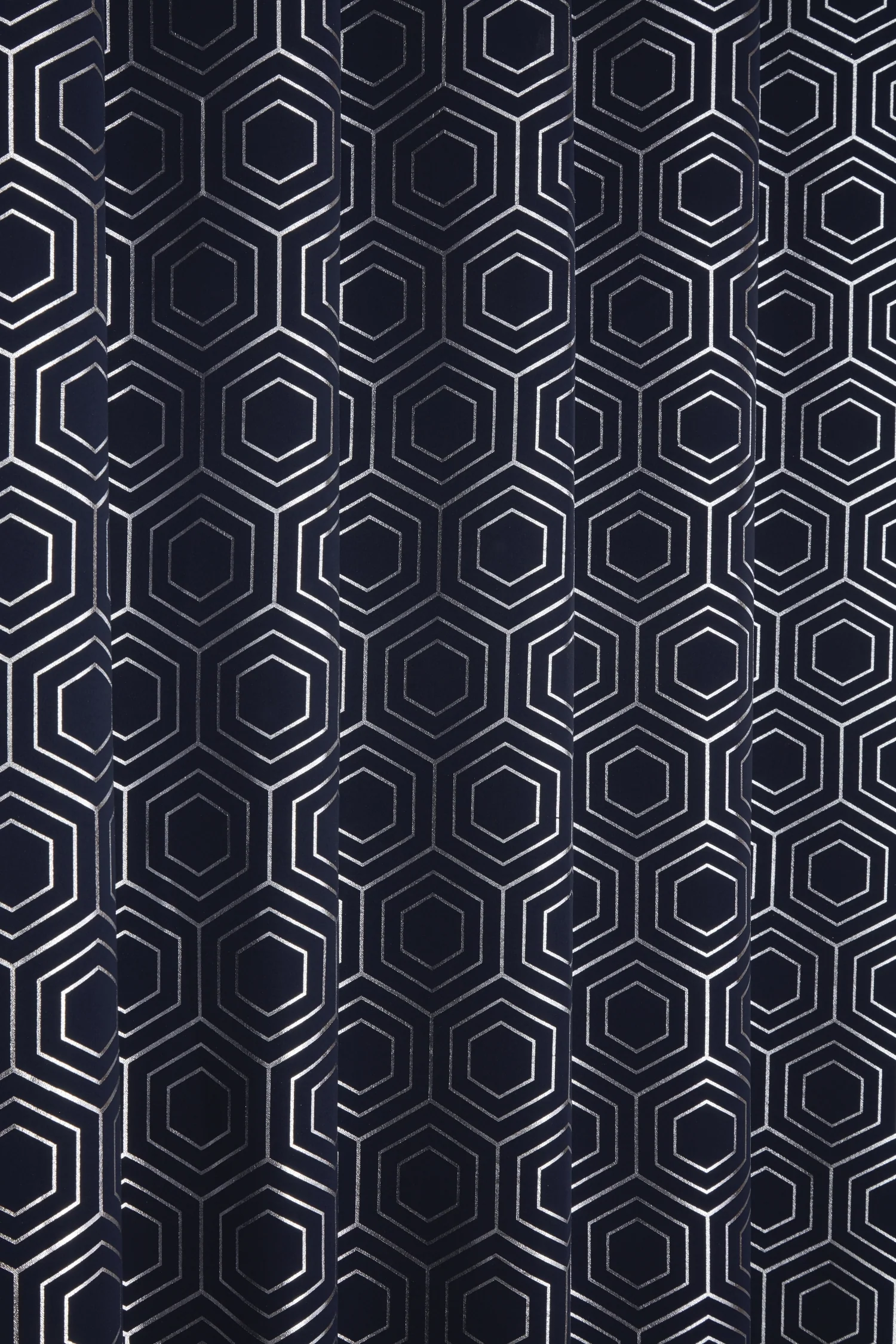 Hartford - Woven Thermal Blackout Eyelet Curtains in Navy 90 x Drop 72" (228 x 183cm) - Image 3