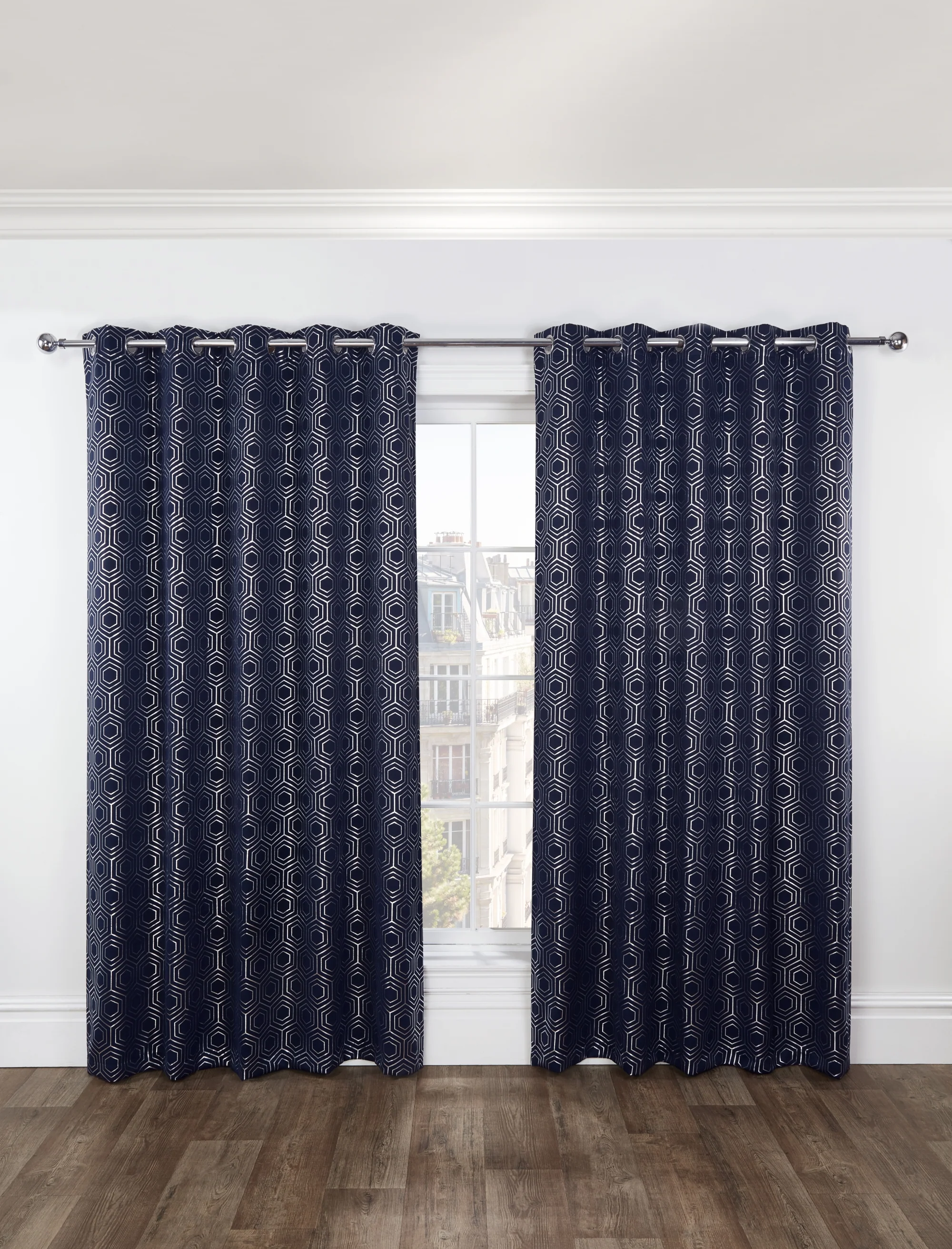 Hartford - Woven Thermal Blackout Eyelet Curtains in Navy 90 x Drop 72" (228 x 183cm) - Image 5