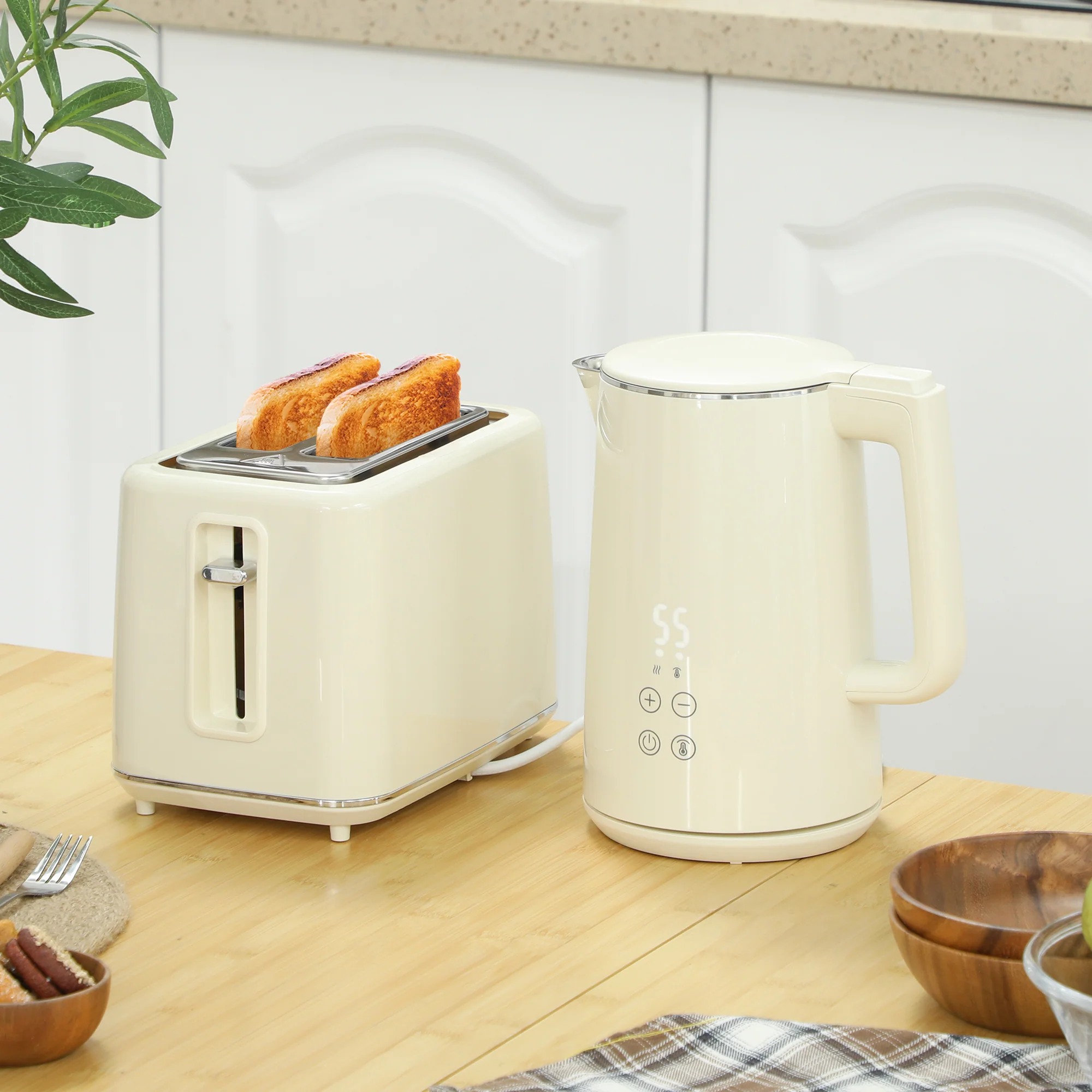 HOMCOM 1.5L 3000W Fast Boil Electric Kettle And 2 Slice Toaster Set - Image 2