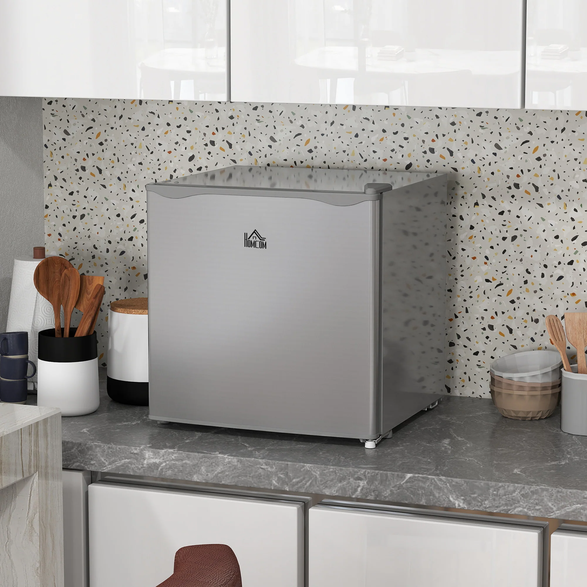 HOMCOM 35L Tabletop Freezer With Adjustable Temperature Wire Shelf - Image 2