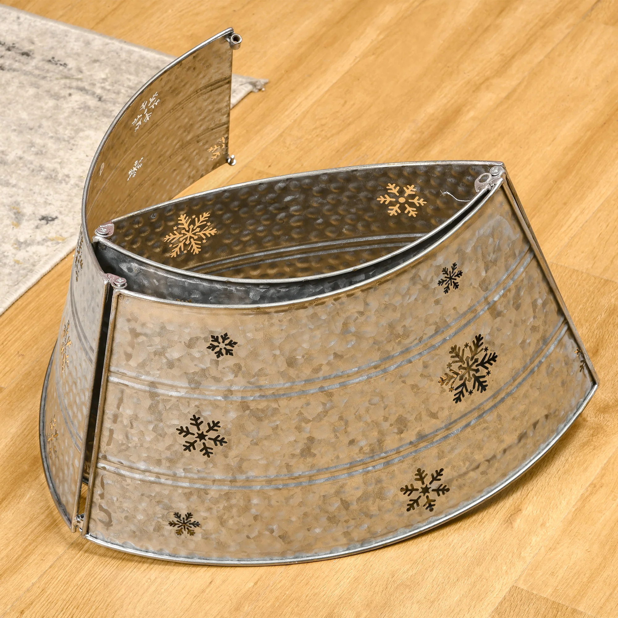 HOMCOM 66cm Christmas Tree Collar with Hollow Snowflake Patterns Silver - Image 9