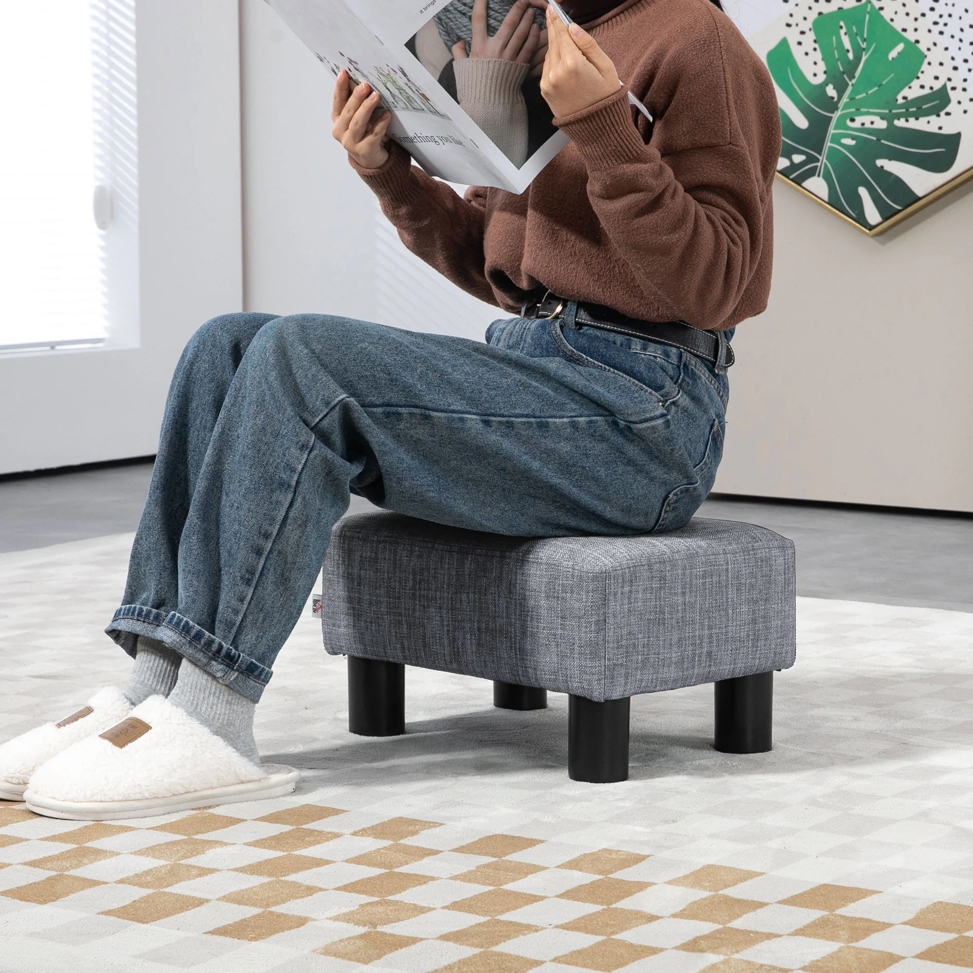 HOMCOM Chic Linen Fabric Grey Footstool Ottoman Cube With 4 Plastic Legs - Image 7