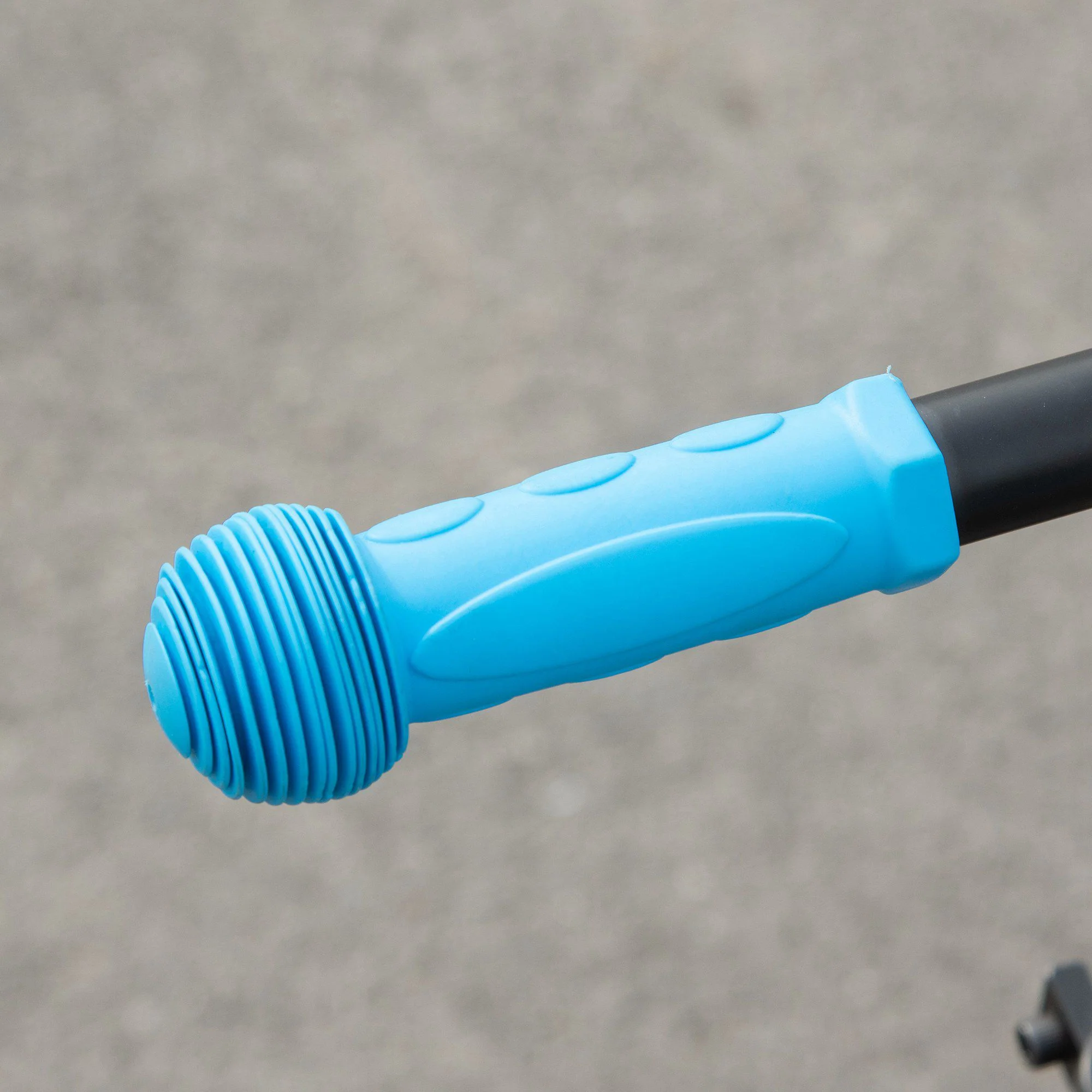 HOMCOM Folding Electric Scooter With Rear Wheel Brake - Image 8