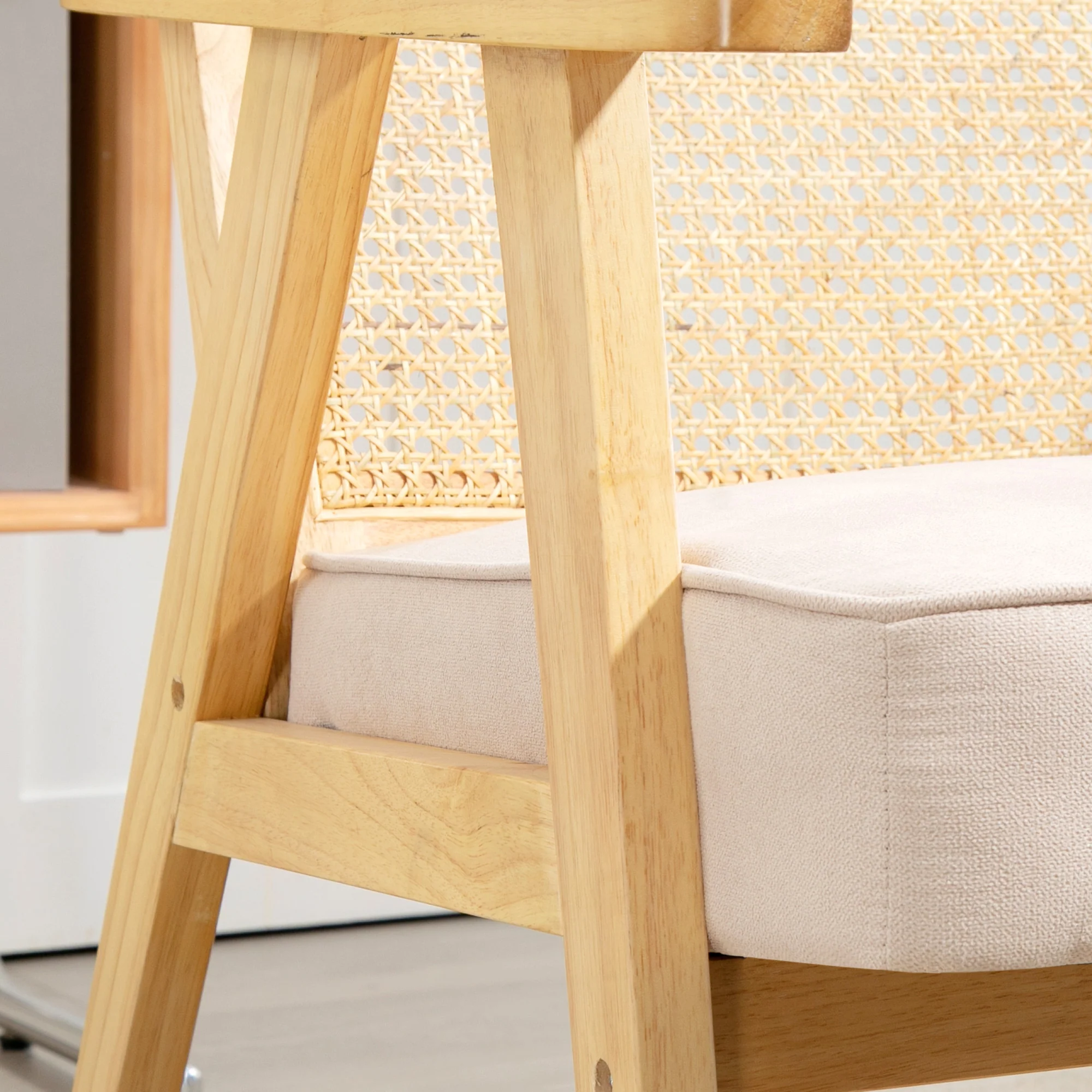 HOMCOM Rattan Armchair With Wood Frame Seat Cushion For Living Room Bedroom - Image 9