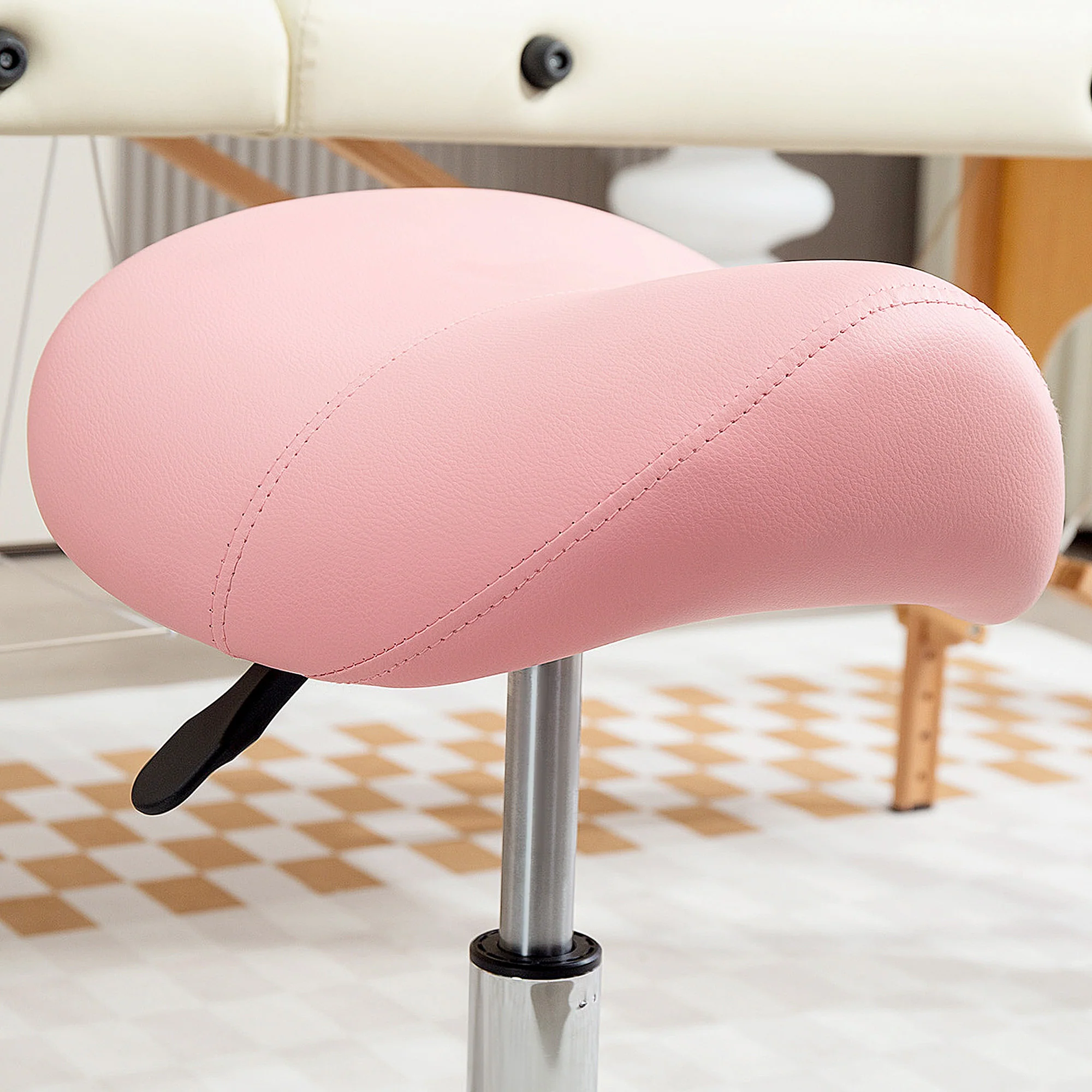 HOMCOM Saddle Stool Adjustable Rolling Salon Chair For Massage Spa Beauty Pink - Image 9
