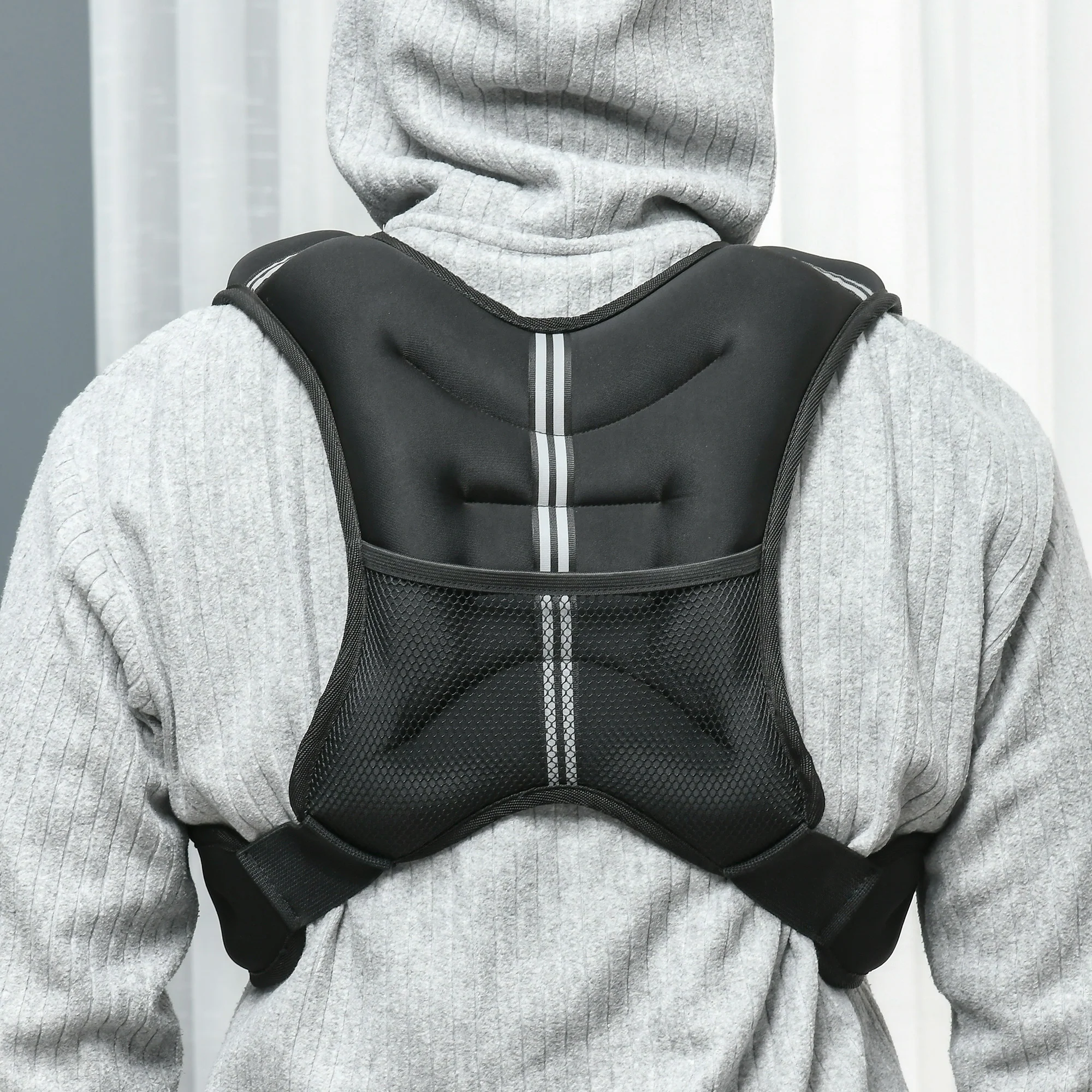 HOMCOM Weighted Vest With Adjustable Straps, Pocket, Reflective Strips - Image 2