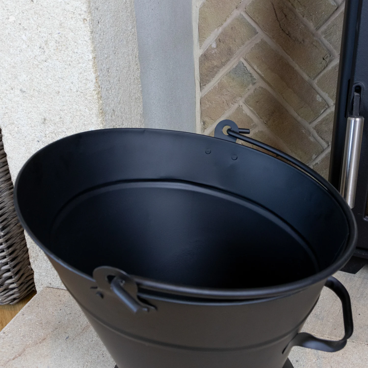 JVL Cheviot Waterloo Fireside Coal Bucket - Image 12
