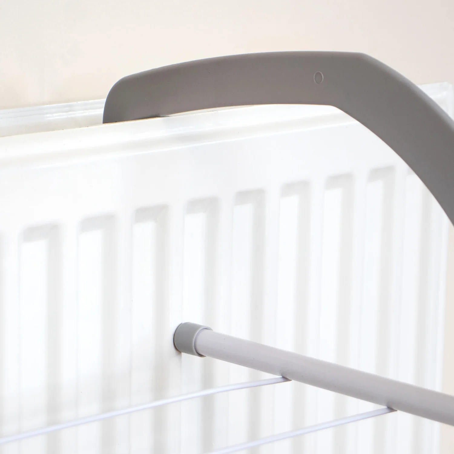 JVL Radiator, Over Door Laundry Washing Clothes Drying Airer, 5.5 M - Image 5
