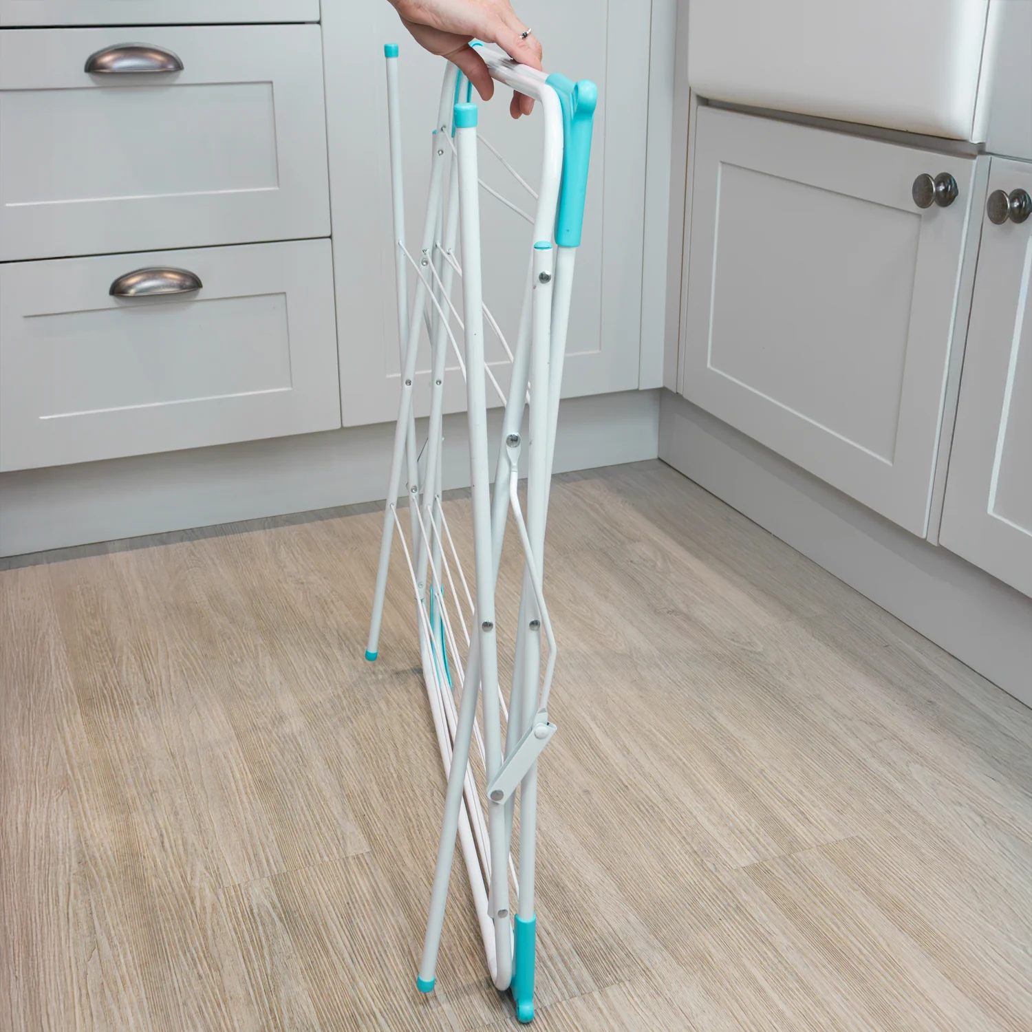 JVL Two-Tier Folding Concertina Laundry Washing Clothes Horse Airer, 9M - Image 9
