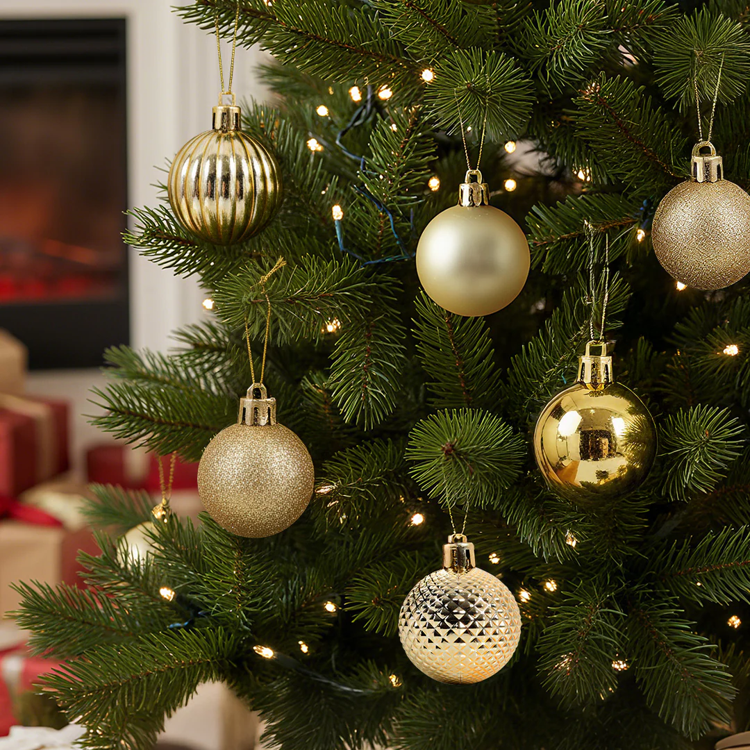 Lifeideas Deluxe 36-Piece Christmas Bauble Set - Image 3