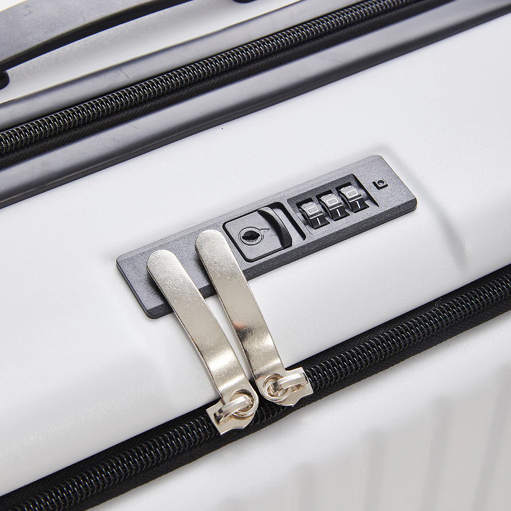 Livingandhome 20" Cabin Front Opening Suitcase With TSA Lock And USB Charging Port - Image 5