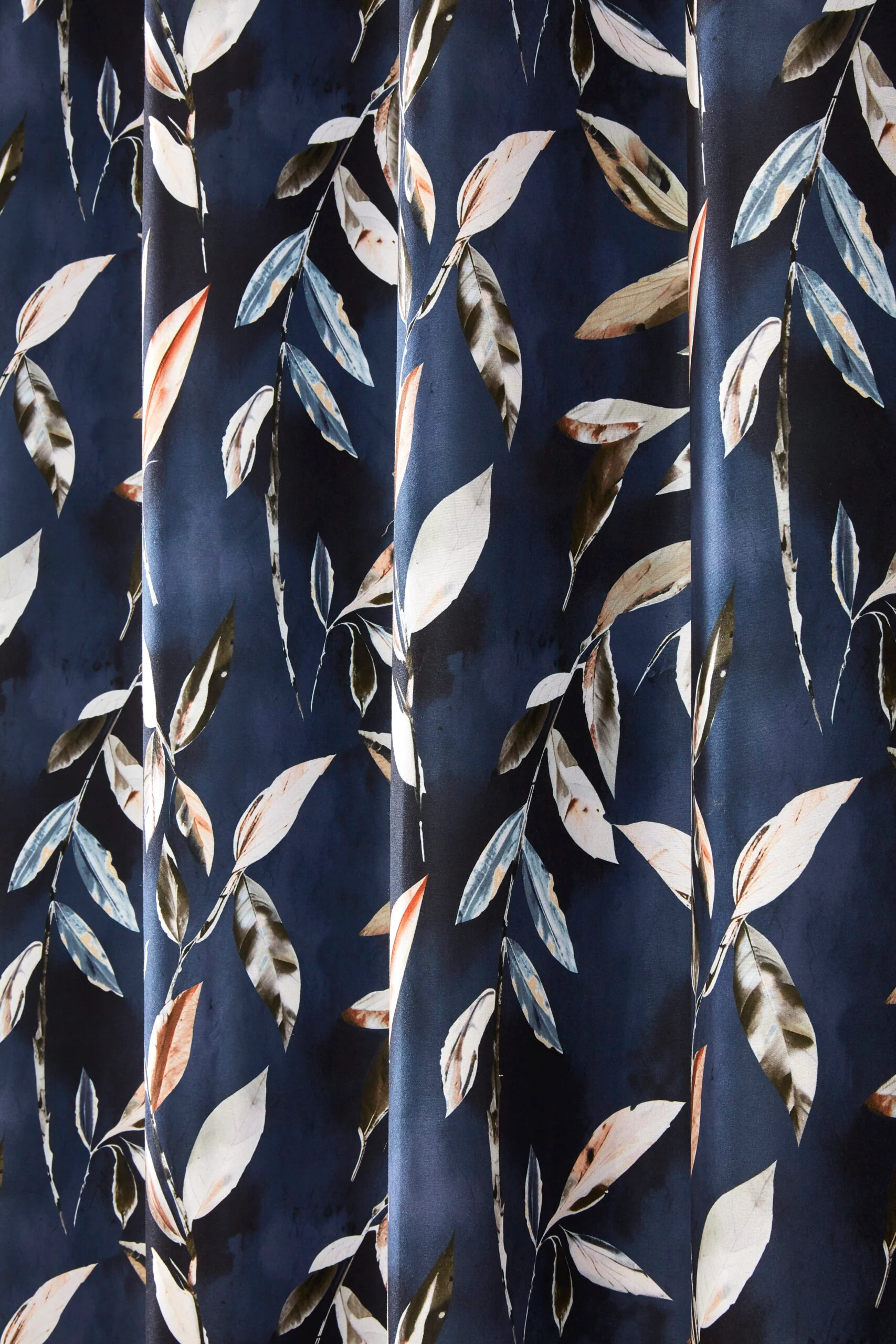 MADRID NAVY EYELET CURTAINS - Image 4