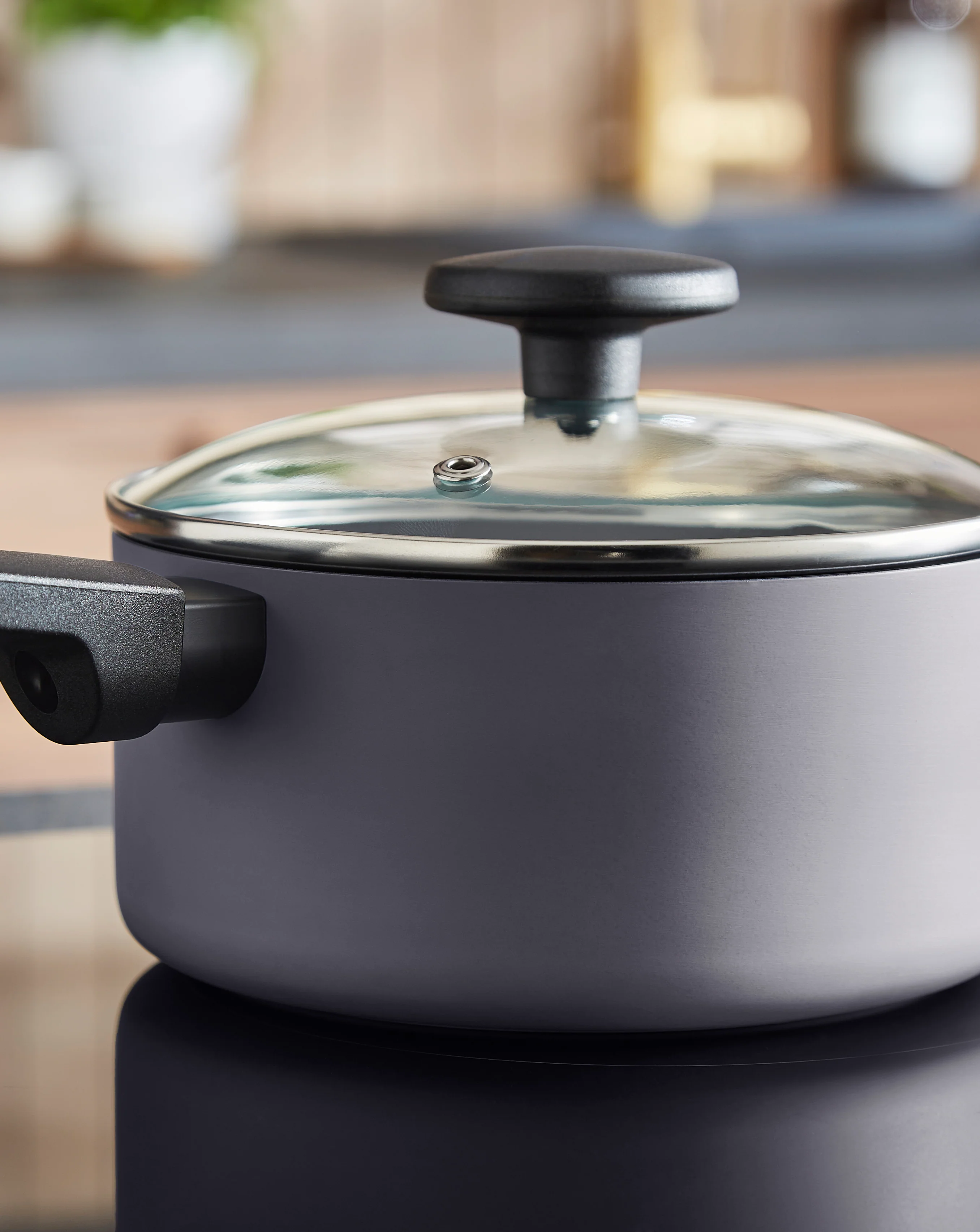Morphy Richards 3 Piece Recycled Aluminium Saucepan Set - Grey - Image 10