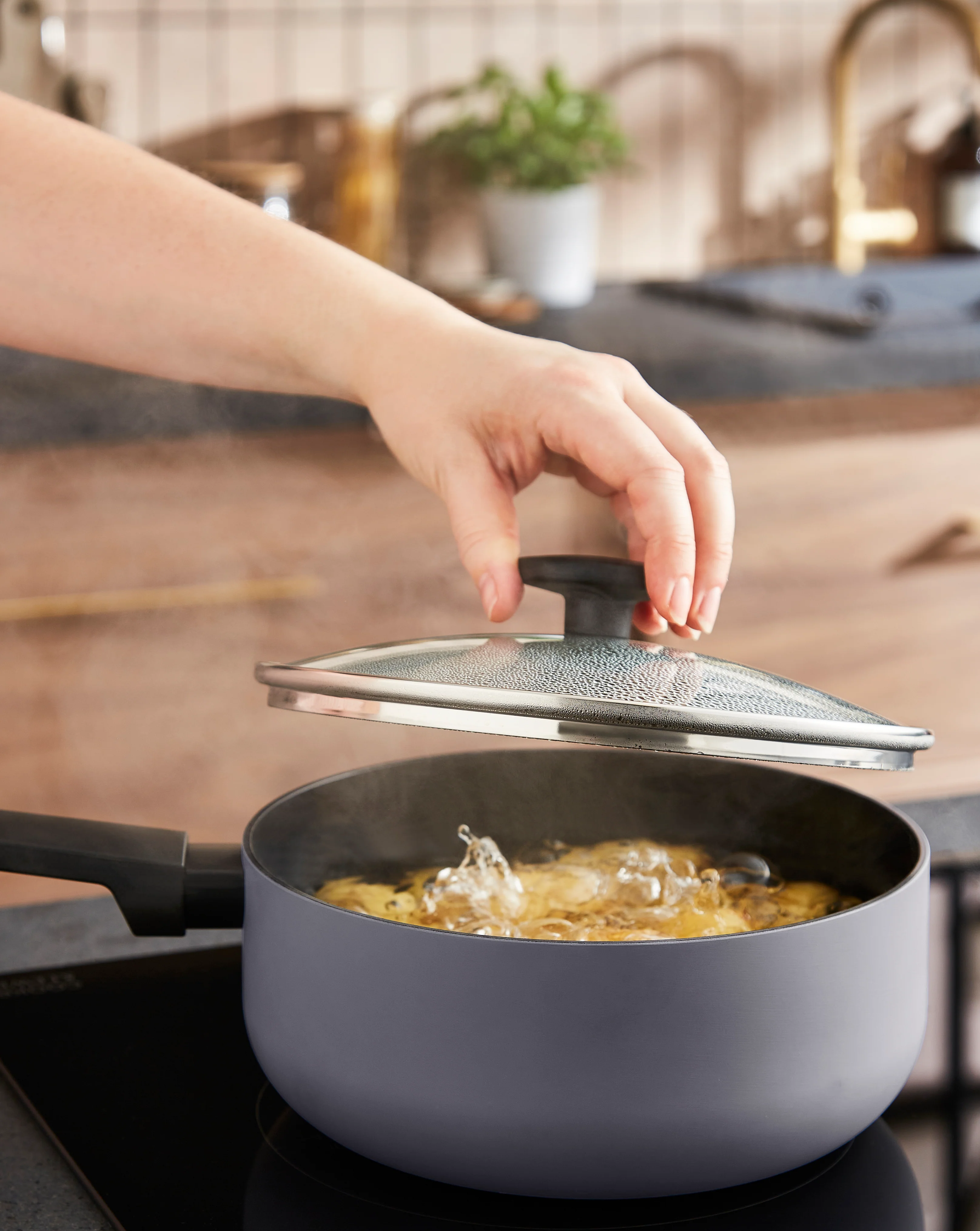 Morphy Richards 3 Piece Recycled Aluminium Saucepan Set - Grey - Image 7