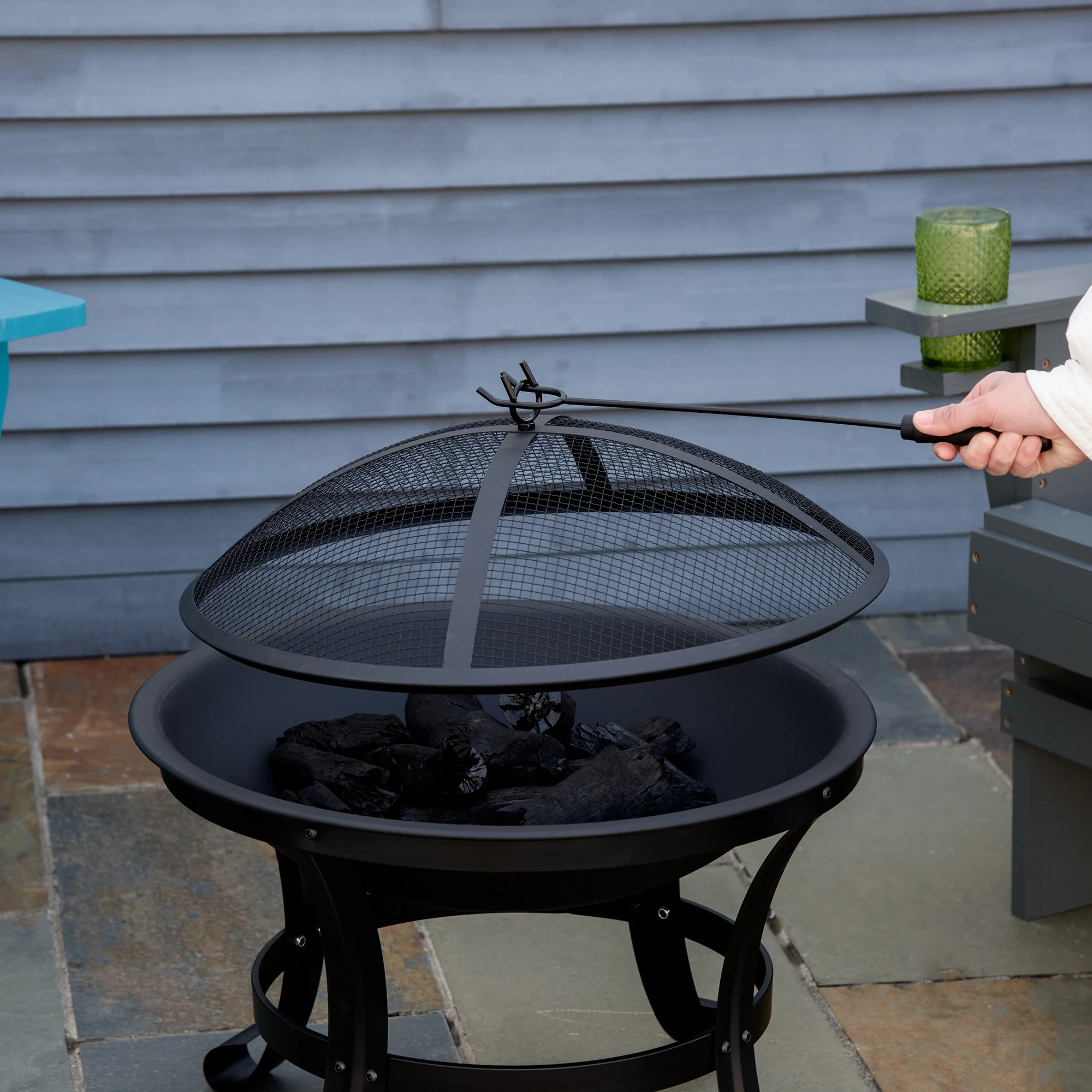 Outsunny Outdoor Fire Pit, Wood Burner with Screen and Poker, Black - Image 7