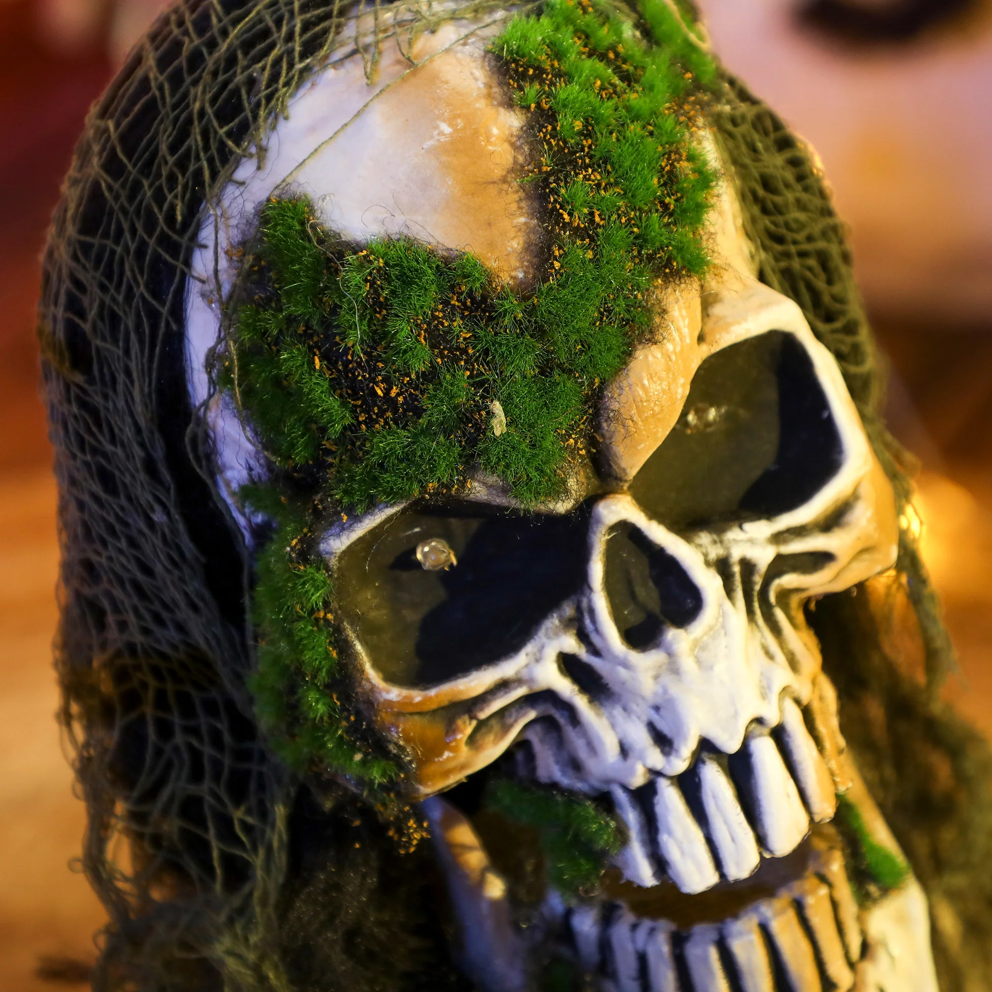 Outsunny Voice Activated Halloween Animatronics Skeleton, Battery Operated - Image 9
