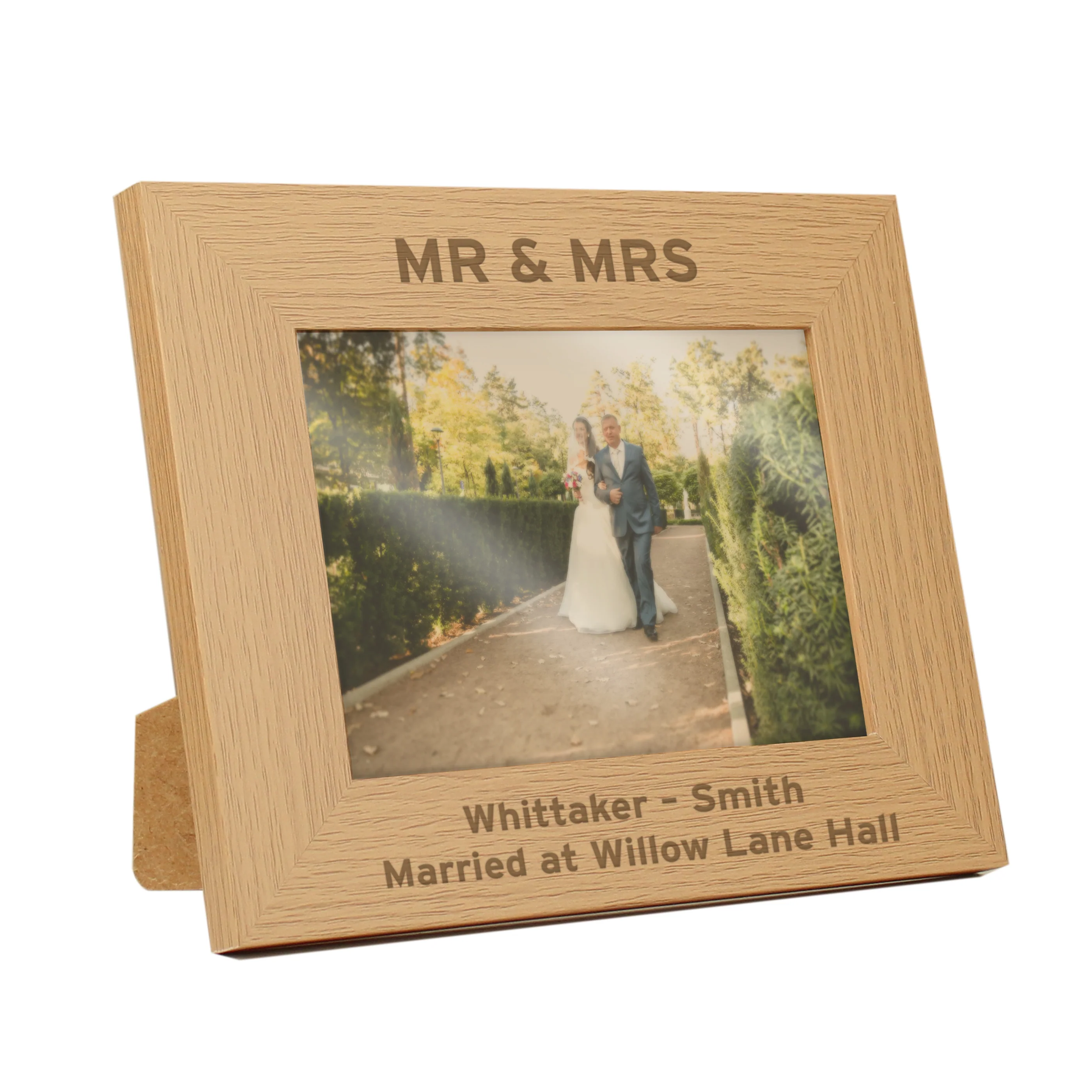 Personalised Bold Text 5x7 Landscape Oak Finish Photo Frame - Image 4