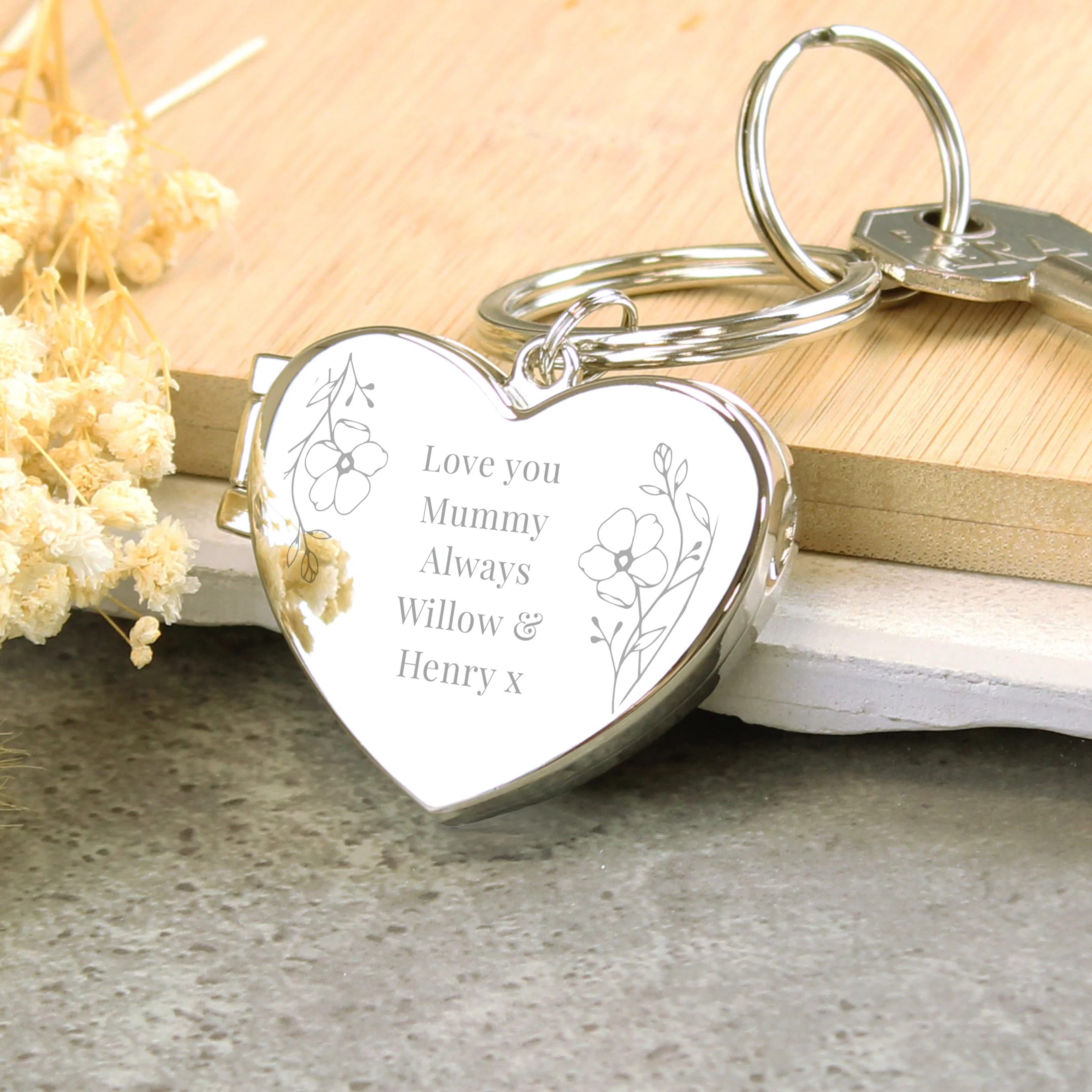 Personalised Floral Heart Photo Frame Keyring - Image 4