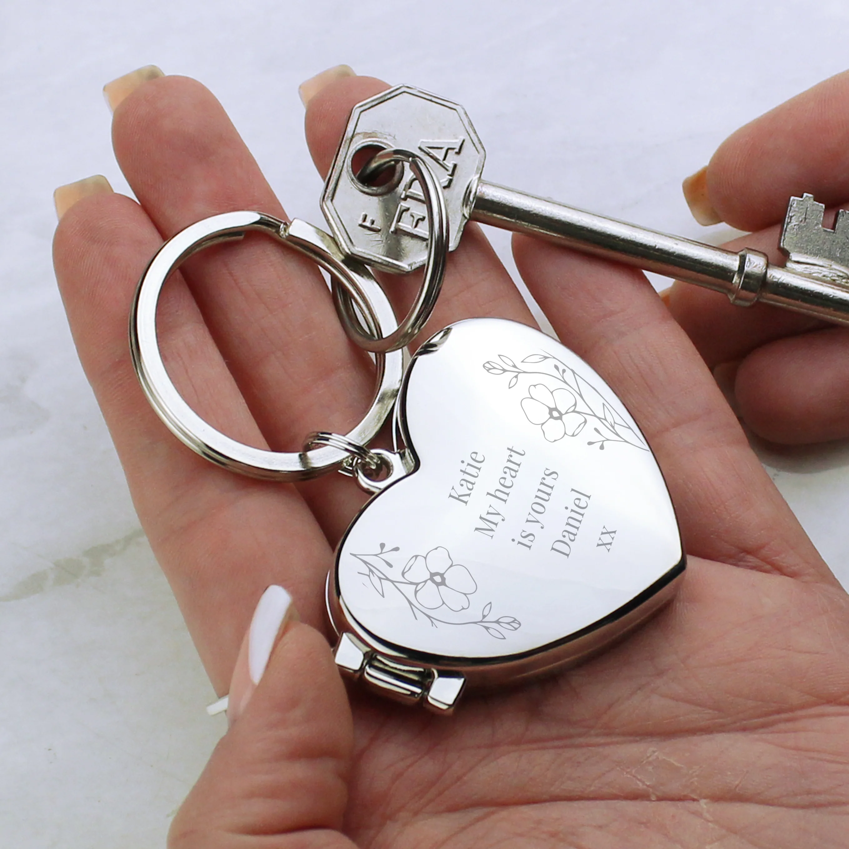 Personalised Floral Heart Photo Frame Keyring - Image 7