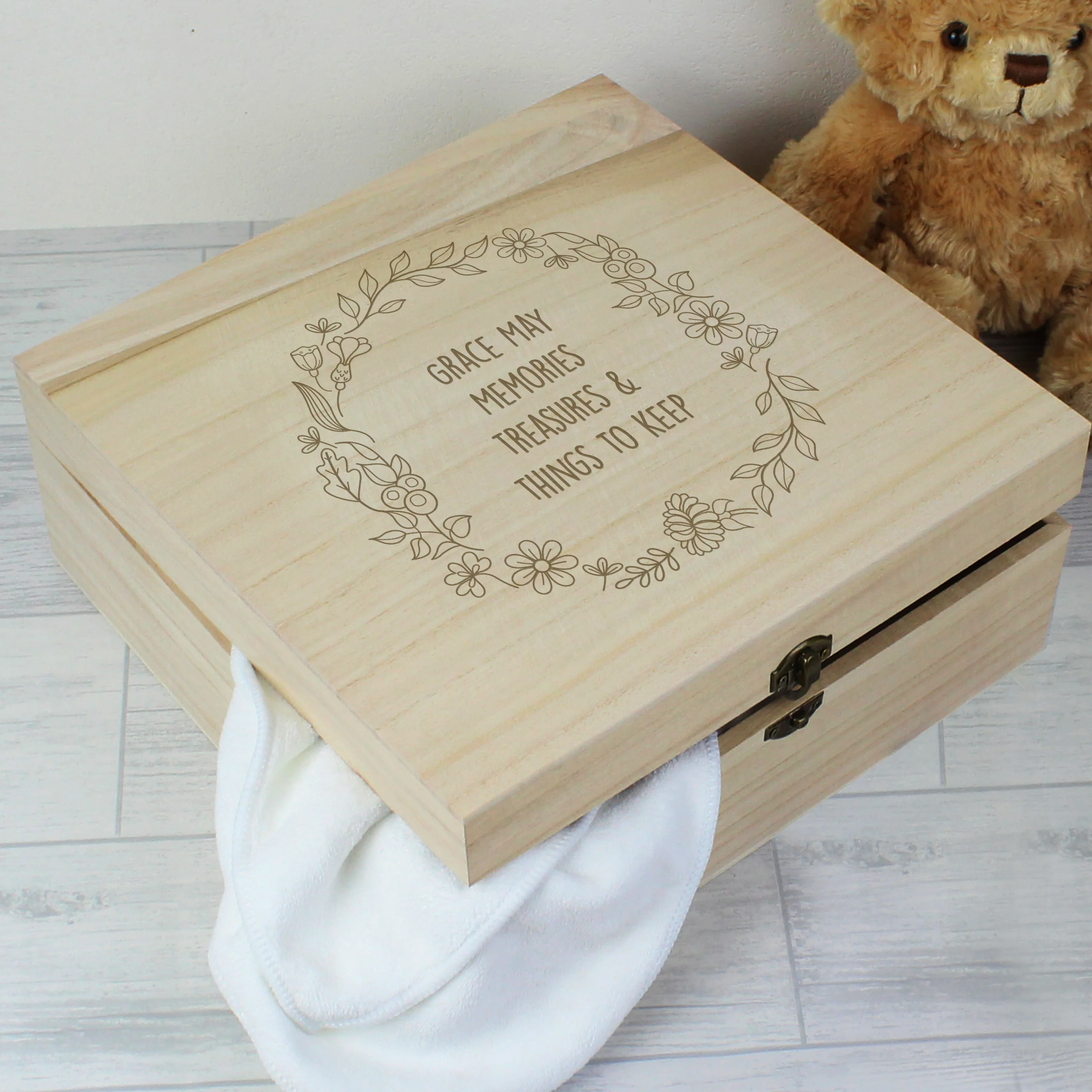 Personalised Floral Wreath Large Wooden Keepsake Box - Image 4