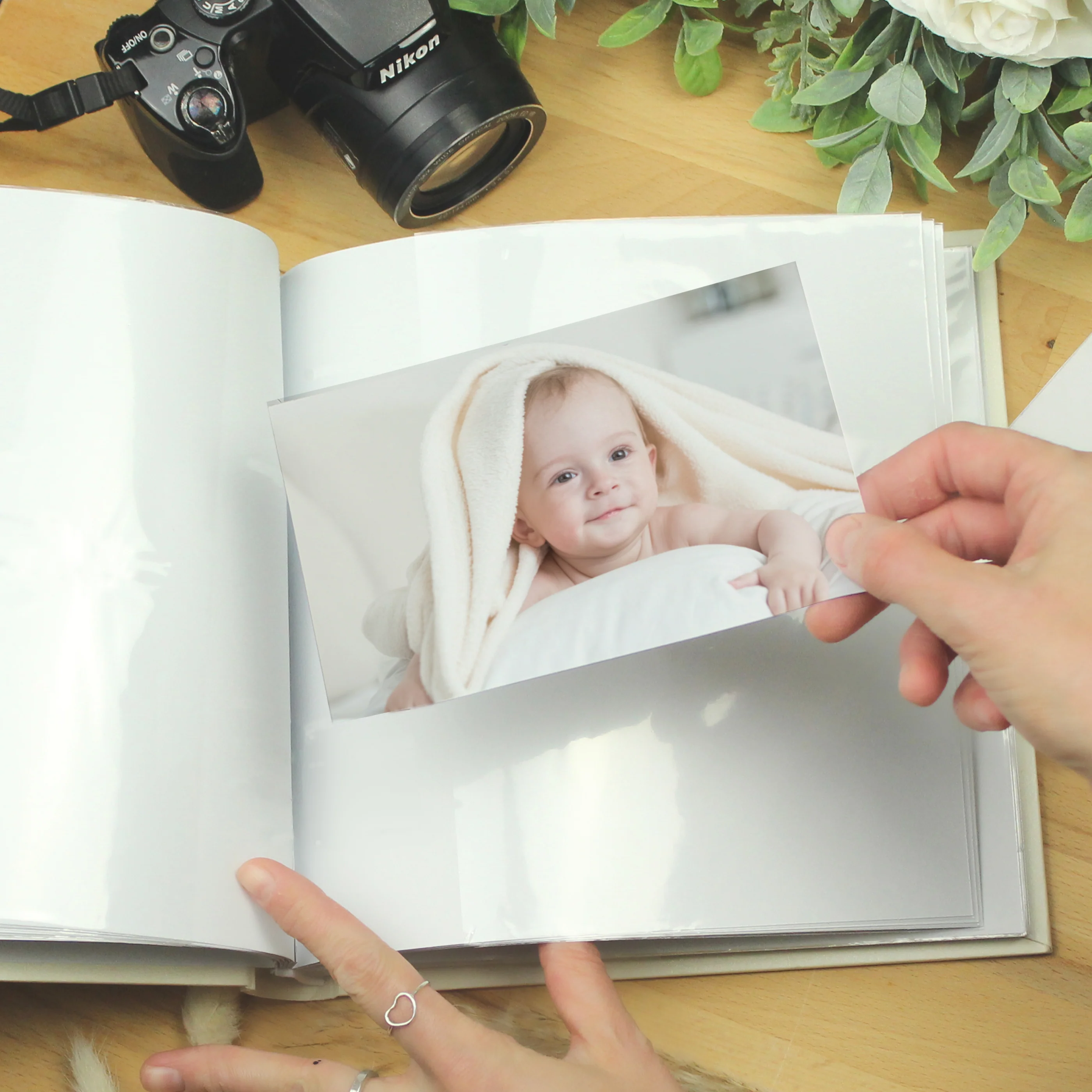 Personalised Floral Wreath Square Photo Album - Image 6
