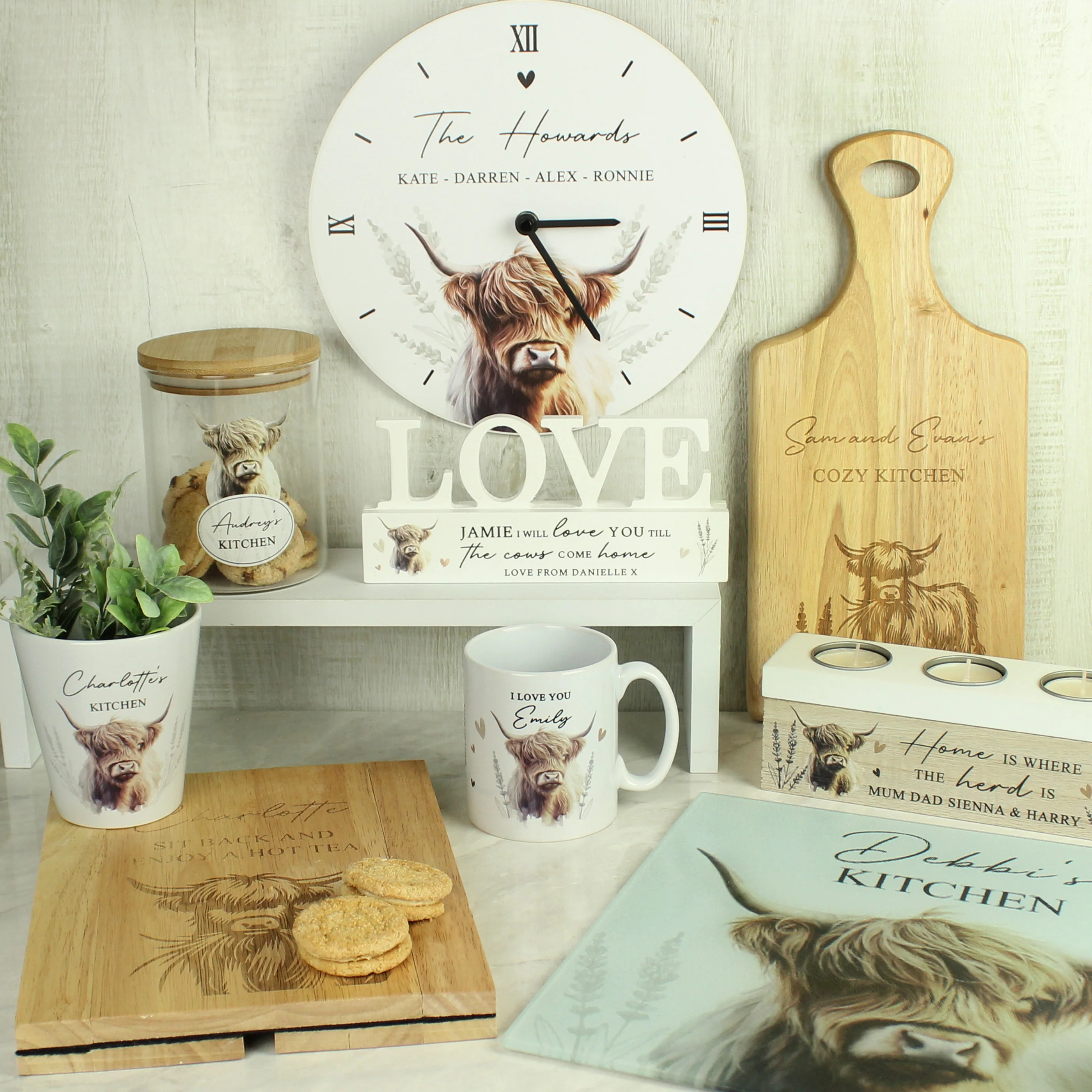 Personalised Highland Cow Paddle Chopping Board - Image 2