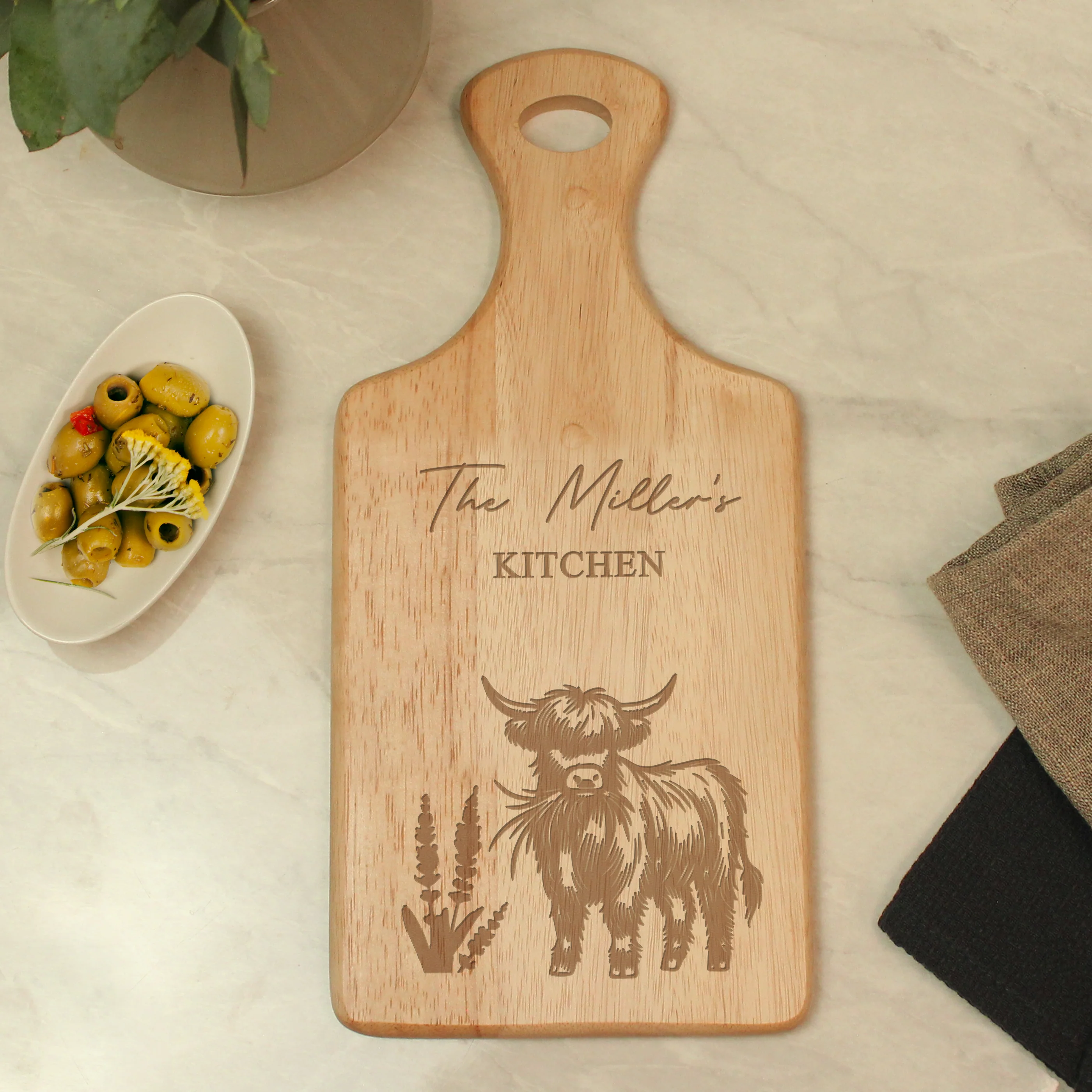 Personalised Highland Cow Paddle Chopping Board - Image 4