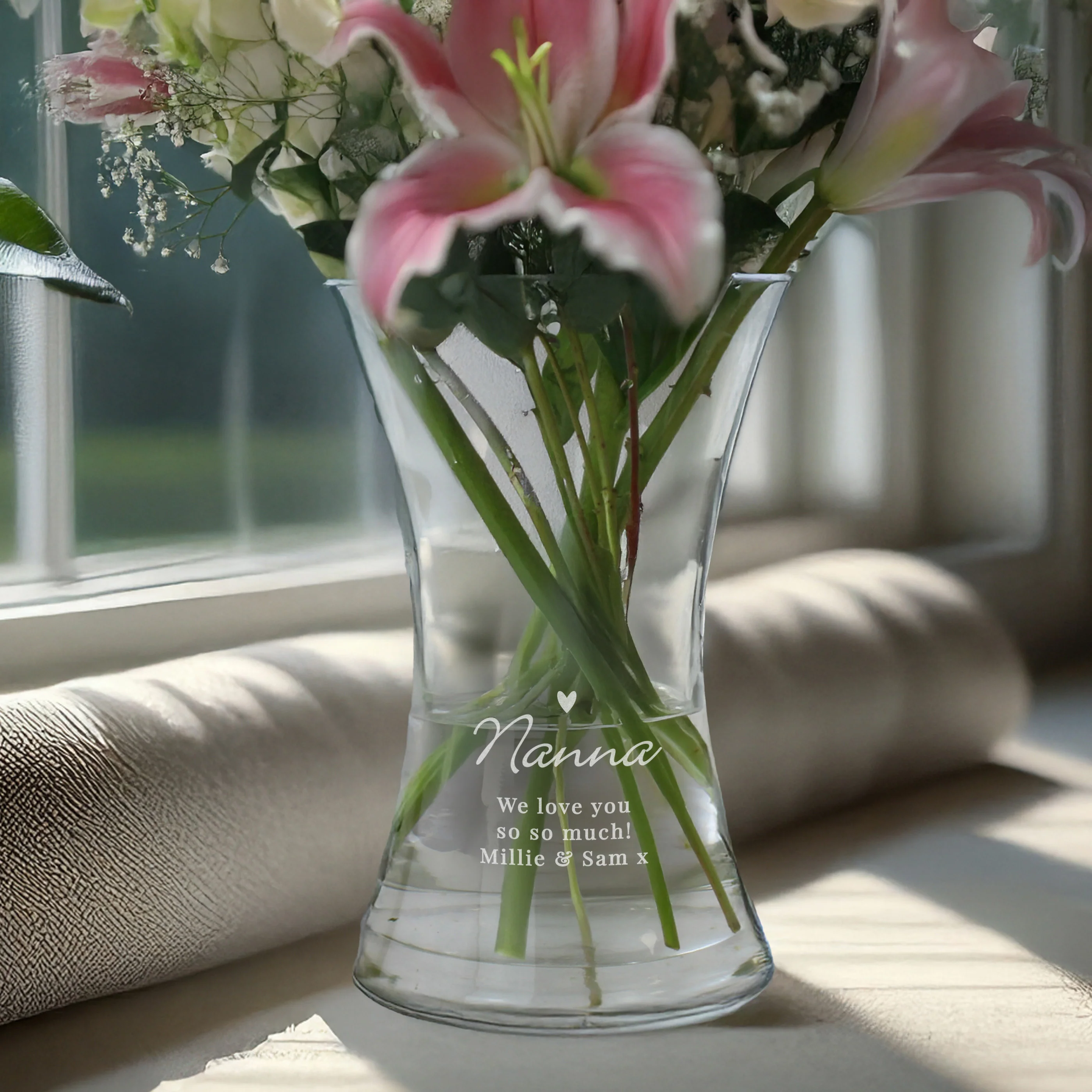 Personalised Love Heart Glass Vase - Image 2