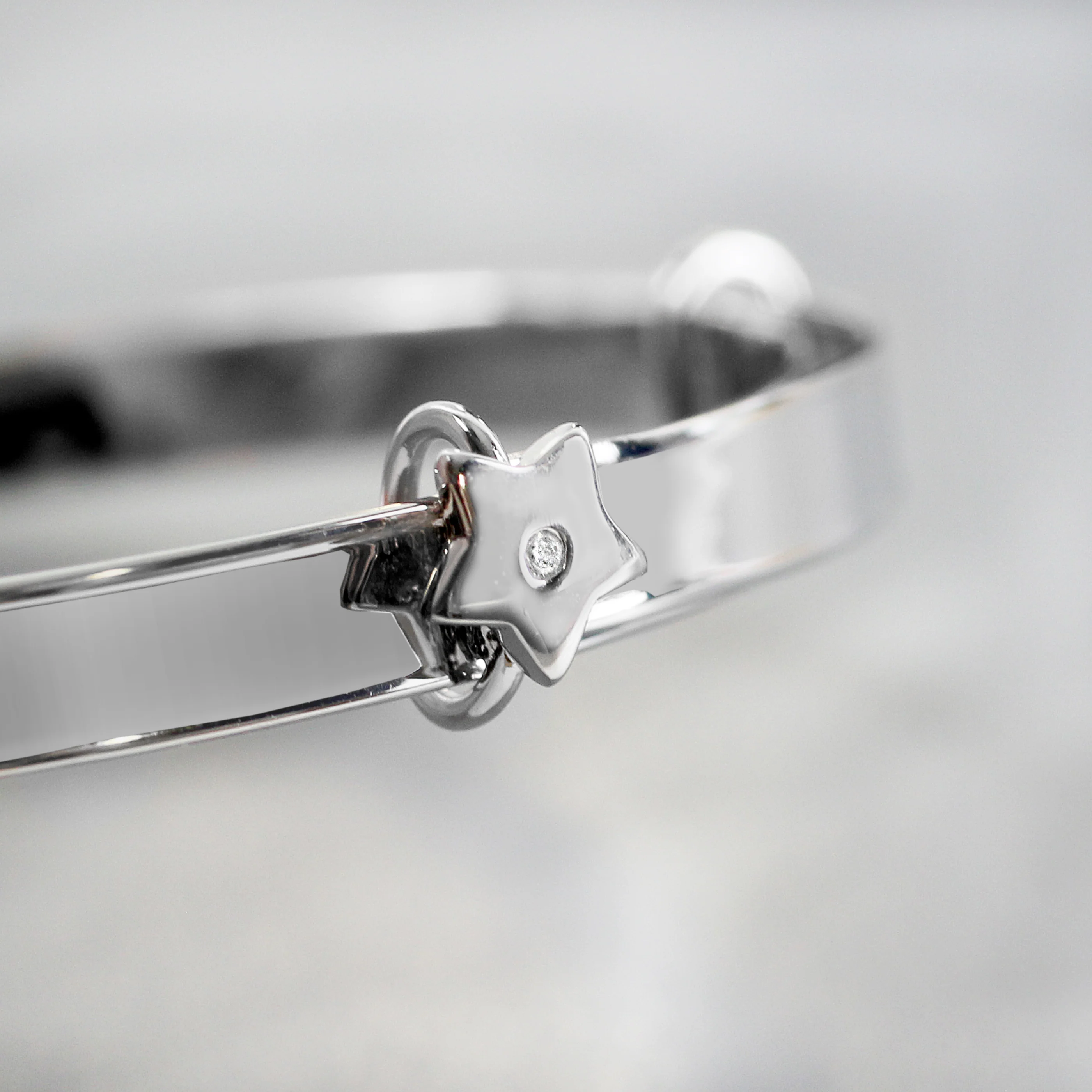 Personalised Sterling Silver Childs Expanding Diamante Star Bracelet - Image 4