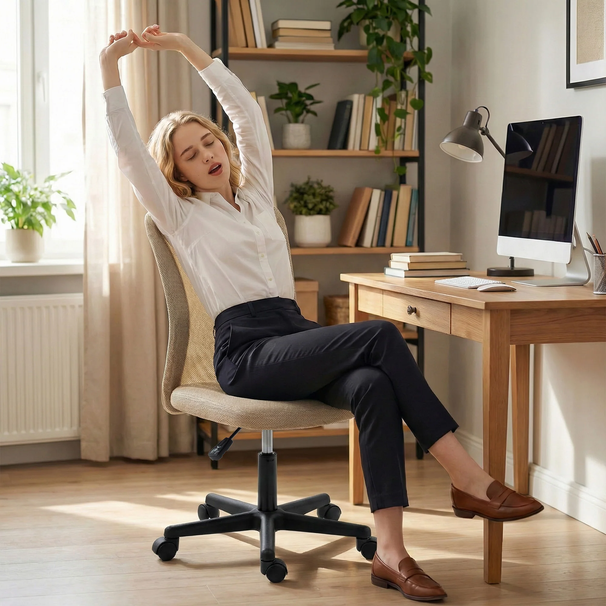 Vinsetto Armless Office Chair, Swivel Desk Chair W/ Adjustable Height Beige - Image 6