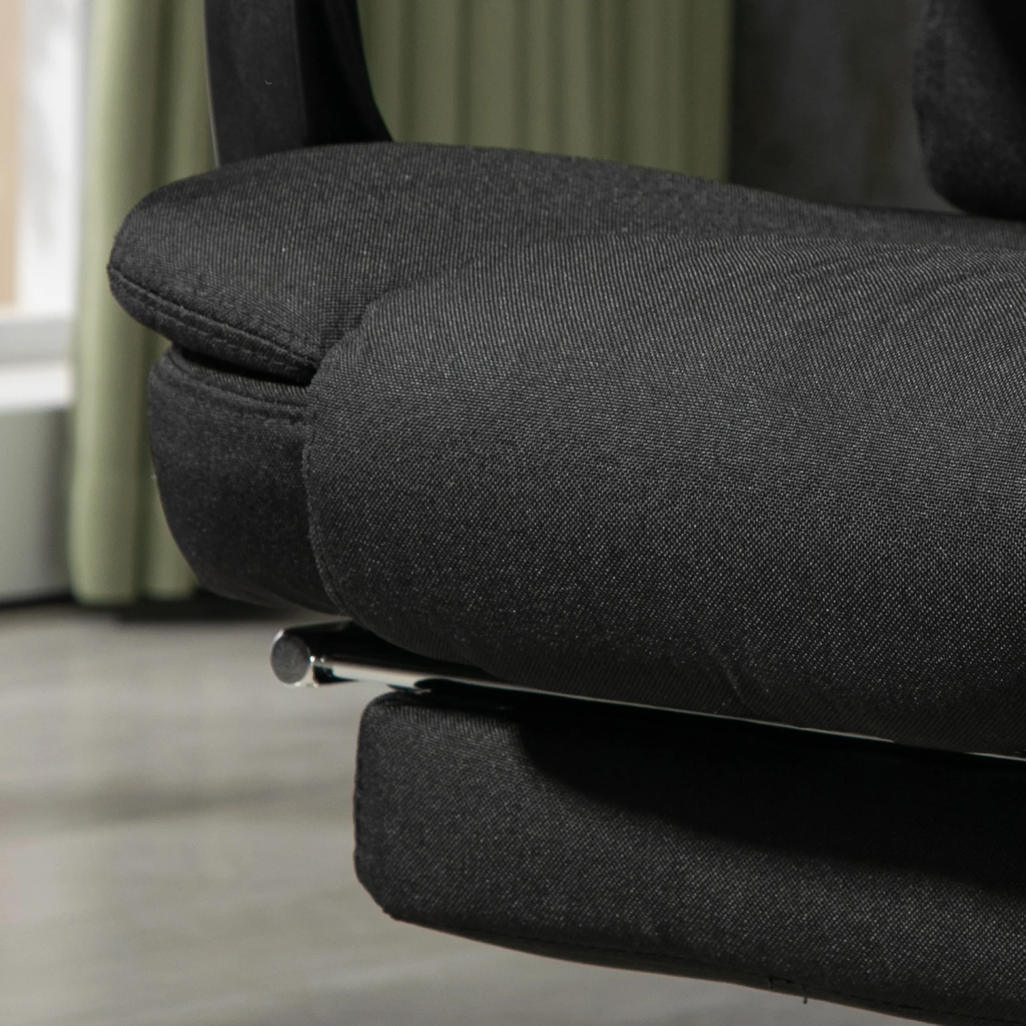 Vinsetto Heated Vibration Massage Office Chair With Footrest,Black - Image 9