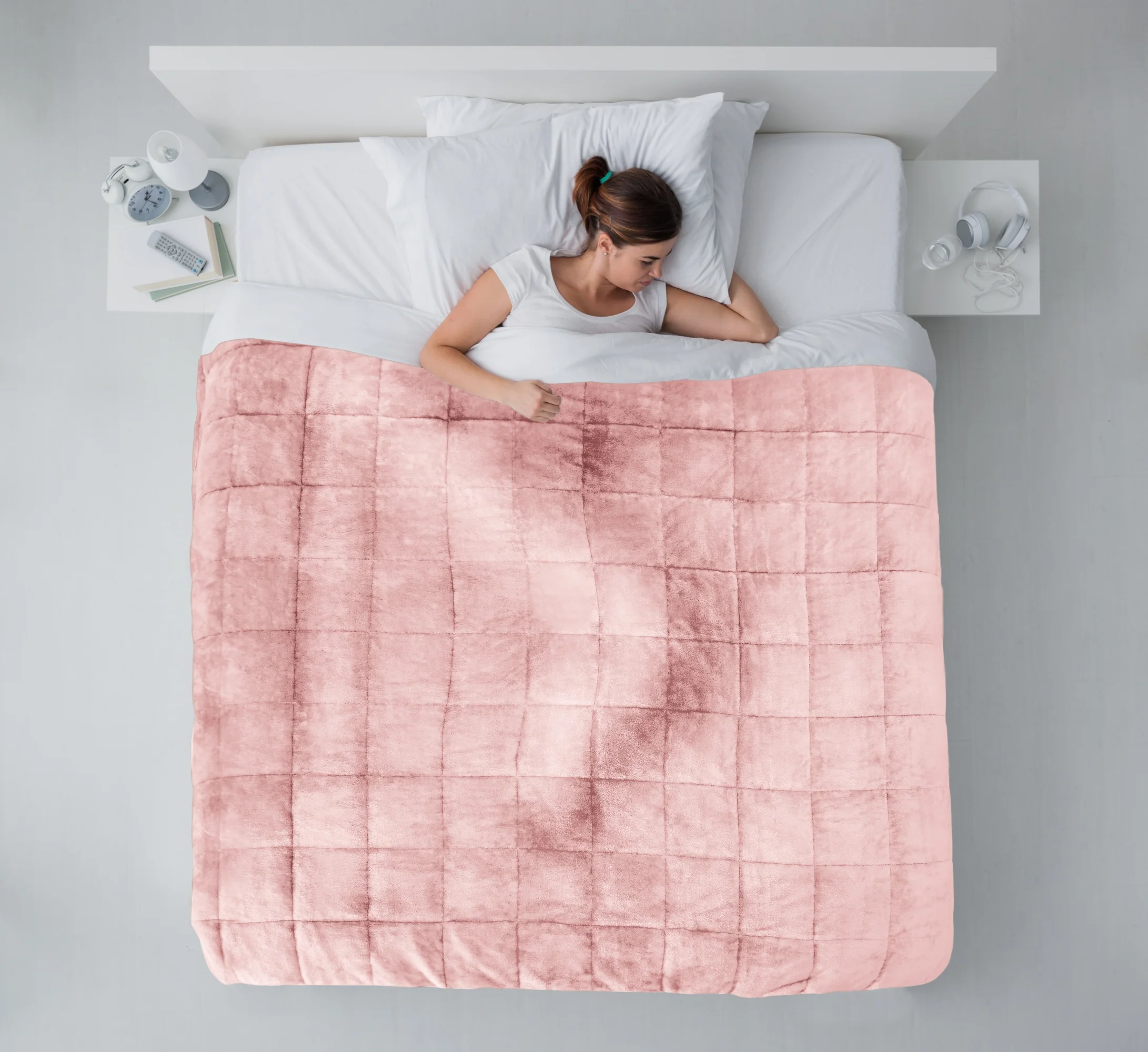 Weighted Sherpa Blanket in Blush Pink - Image 3